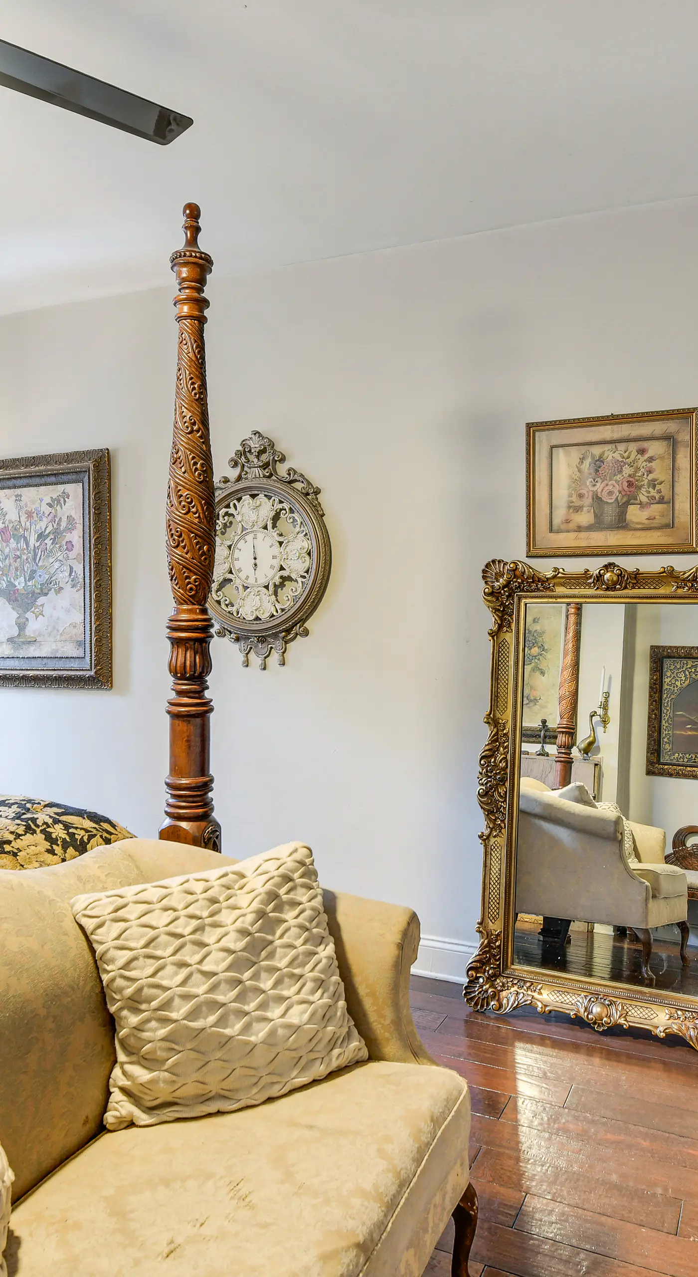 Elegant Upton Rowhouse 2 Mi to Inner Harbor!