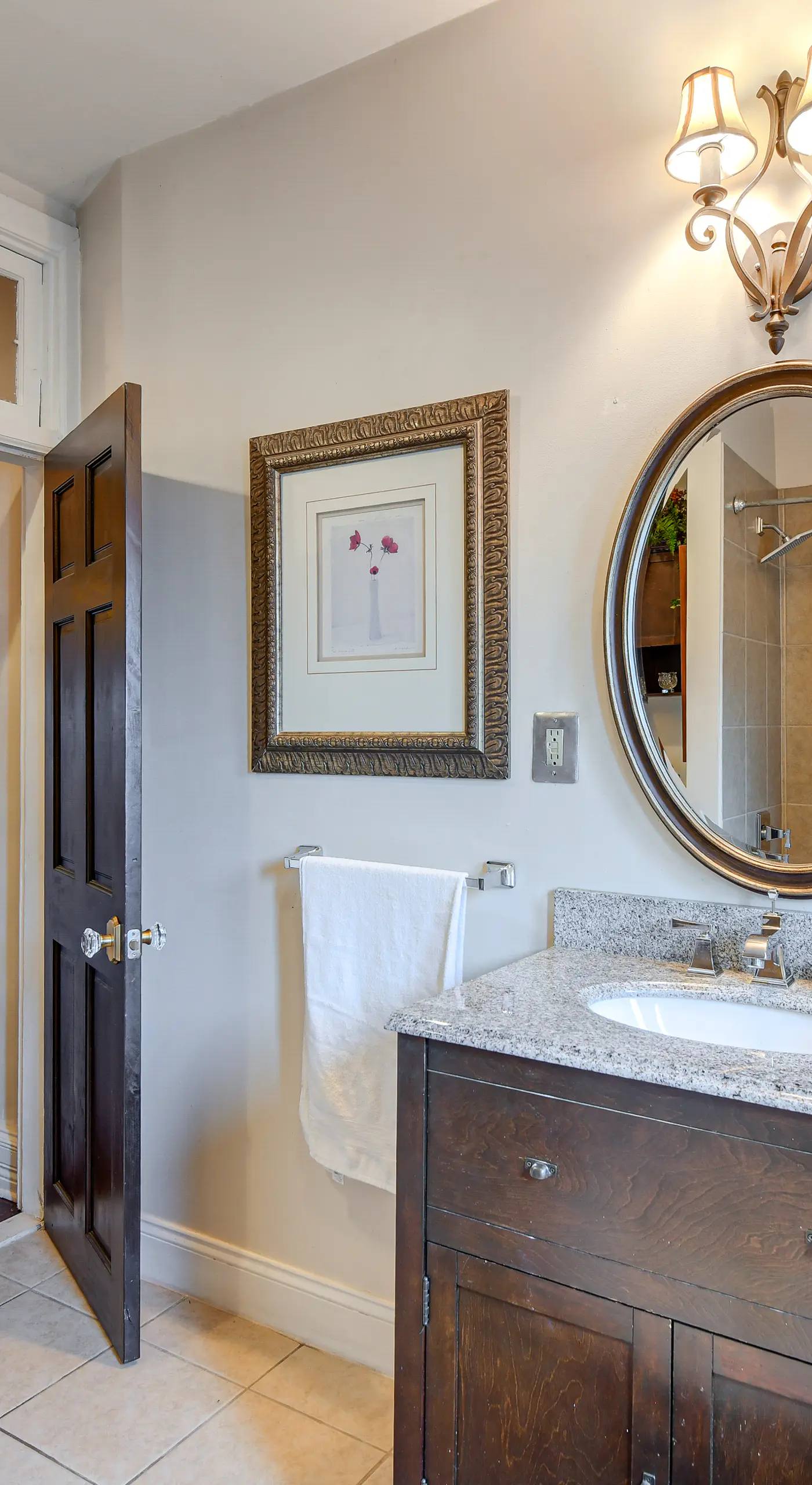 Elegant Upton Rowhouse 2 Mi to Inner Harbor!