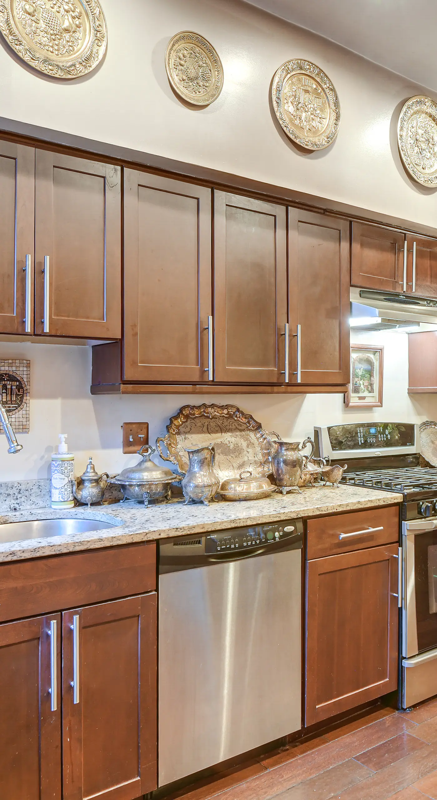 Elegant Upton Rowhouse 2 Mi to Inner Harbor!