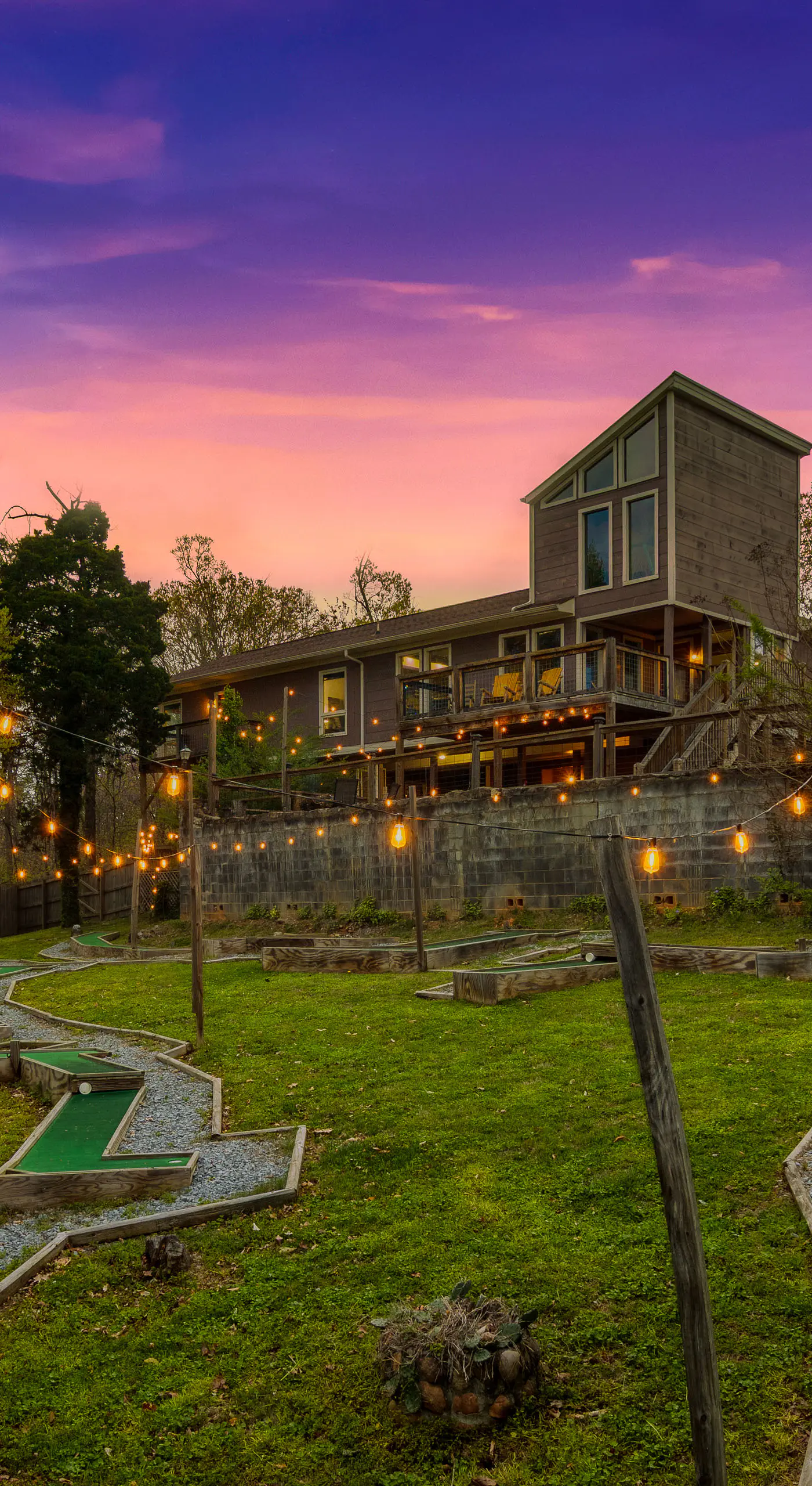 Hot Tub & Mini Golf: Mtn-View Haven in Kodak!