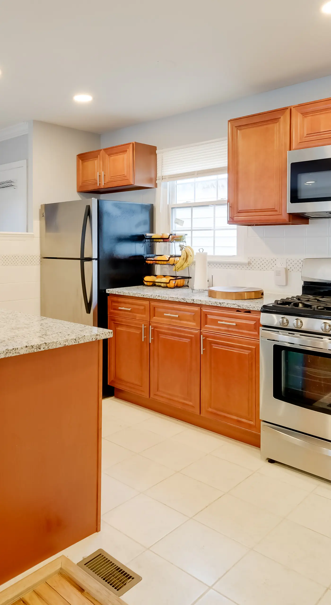 DC Area Home ~ 1 Mi to Metro: WFH Friendly!