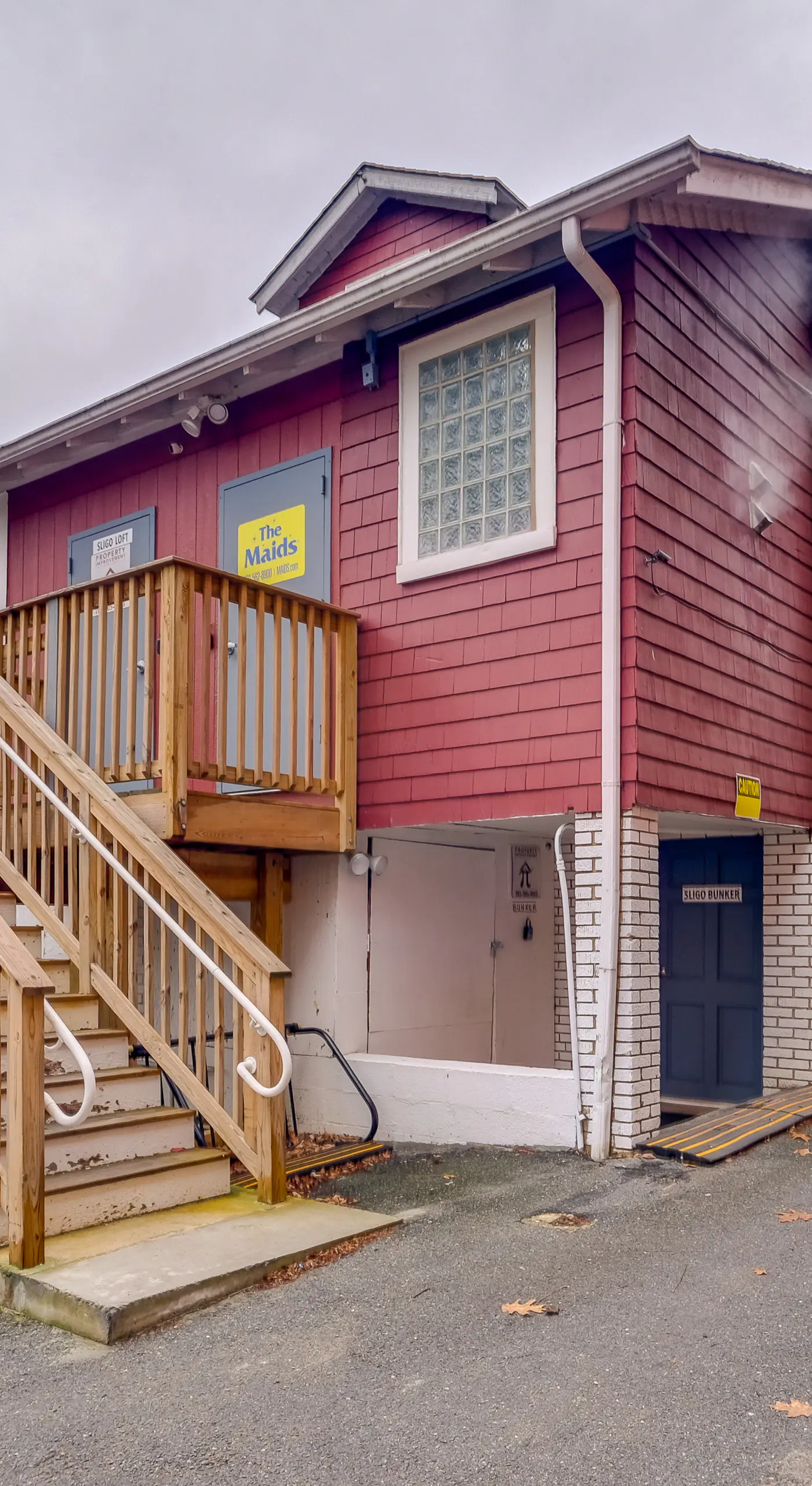 Easy Metro Access: WFH-Friendly Apt 7 Mi to DC!