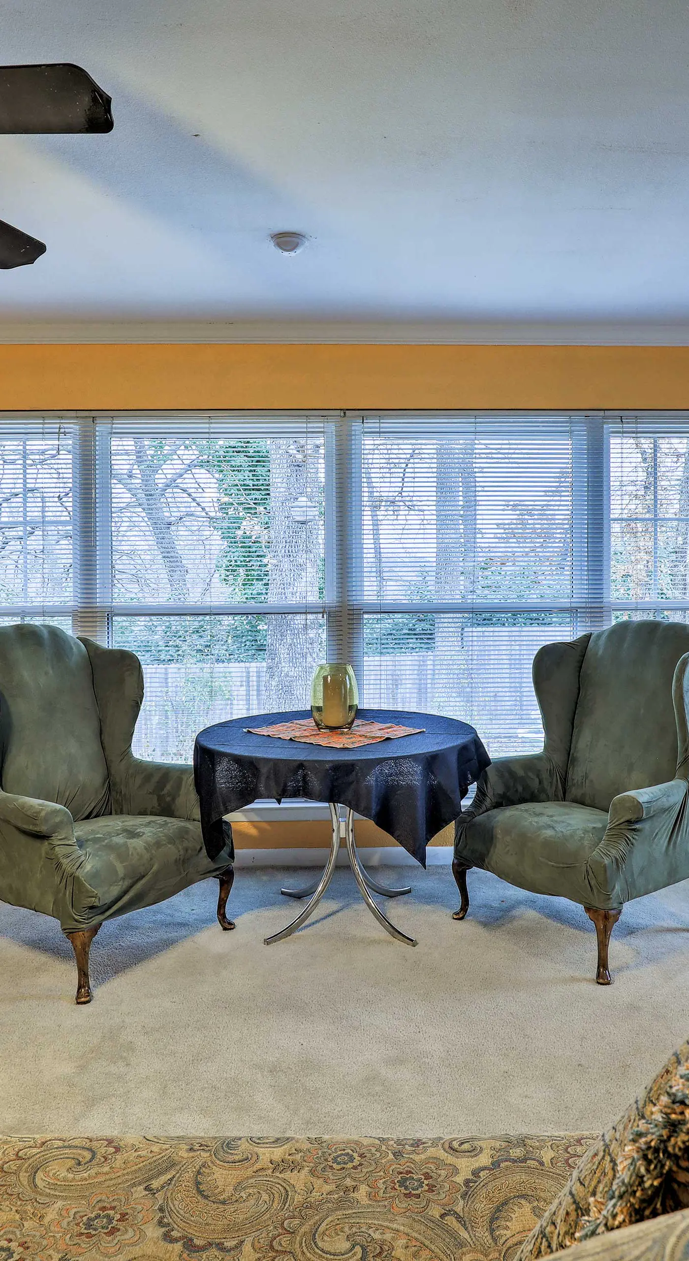 9 Mi to AT&T Stadium: Pet-Friendly Escape w/ Deck!