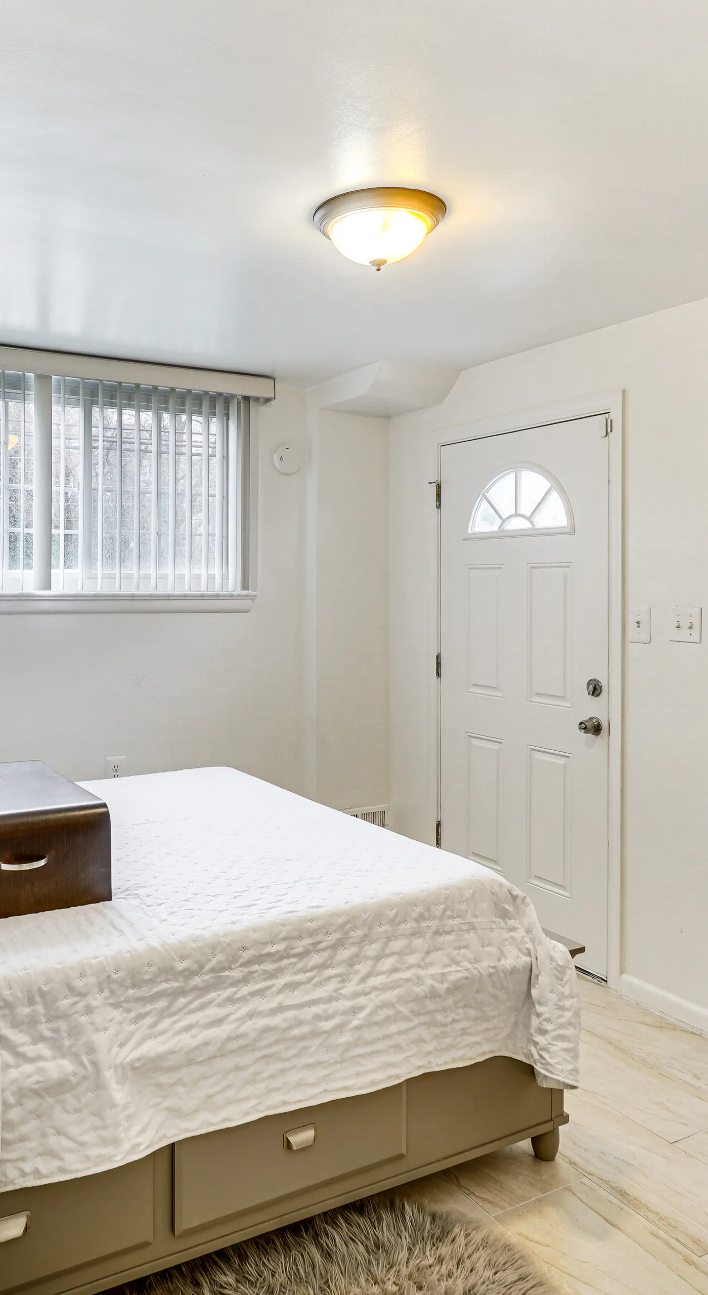 Group Getaway! Modern Silver Spring Home w/ Yard