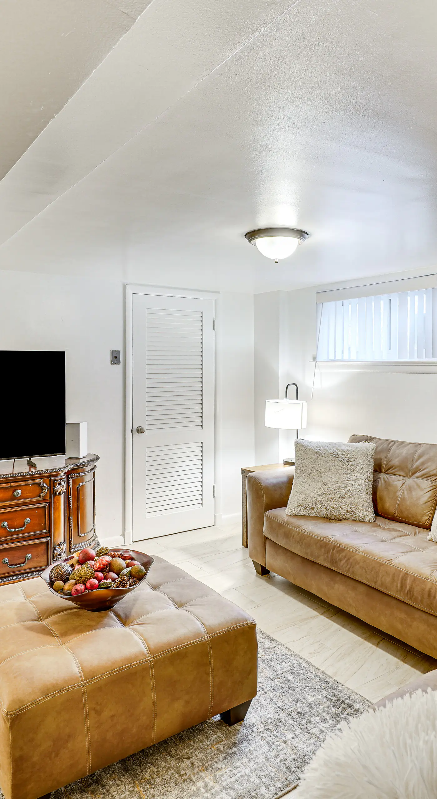 Group Getaway! Modern Silver Spring Home w/ Yard