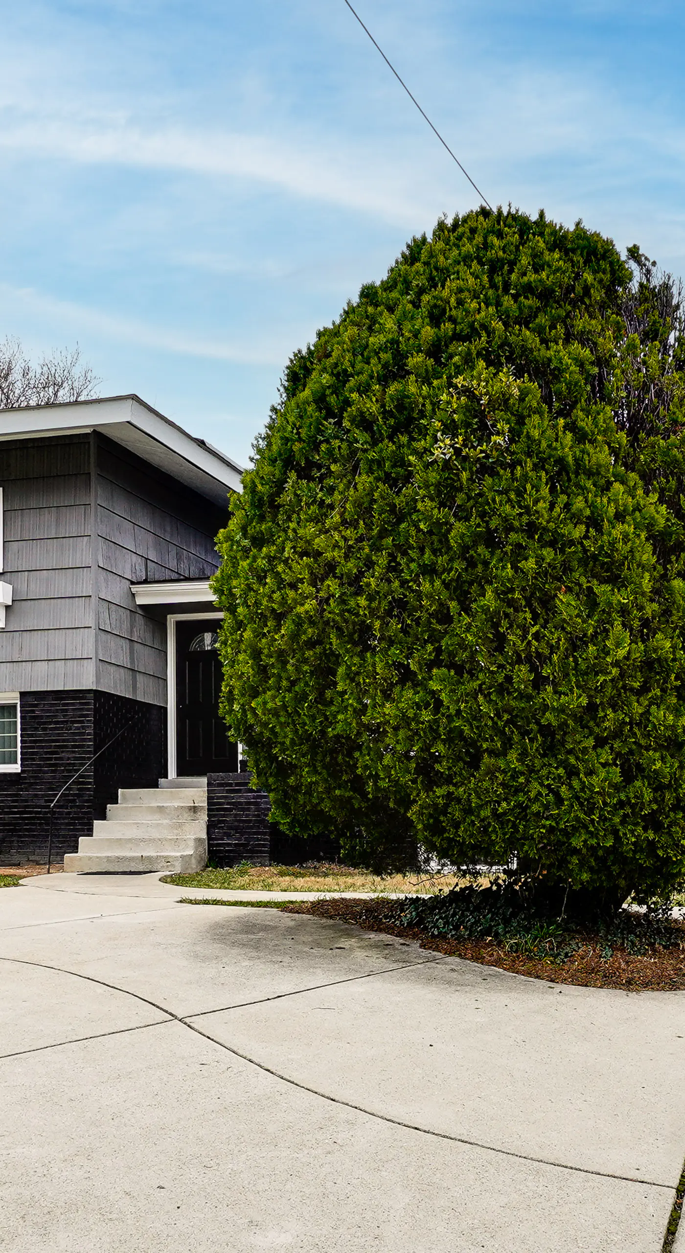 Group Getaway! Modern Silver Spring Home w/ Yard