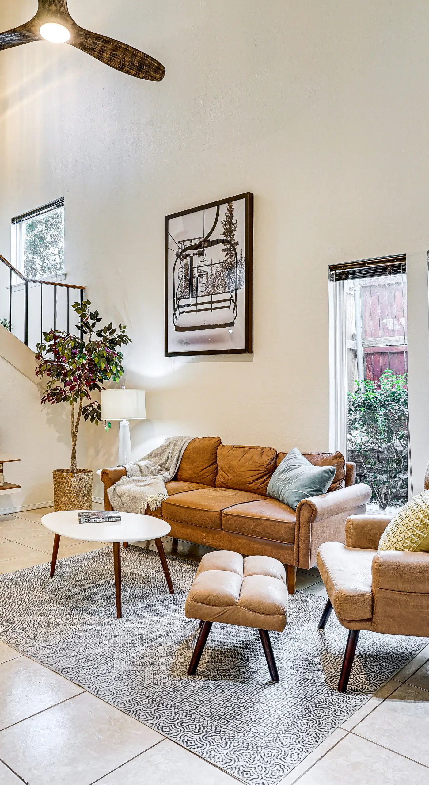 4 Mi to AT&T Stadium: Fort Worth Townhome!