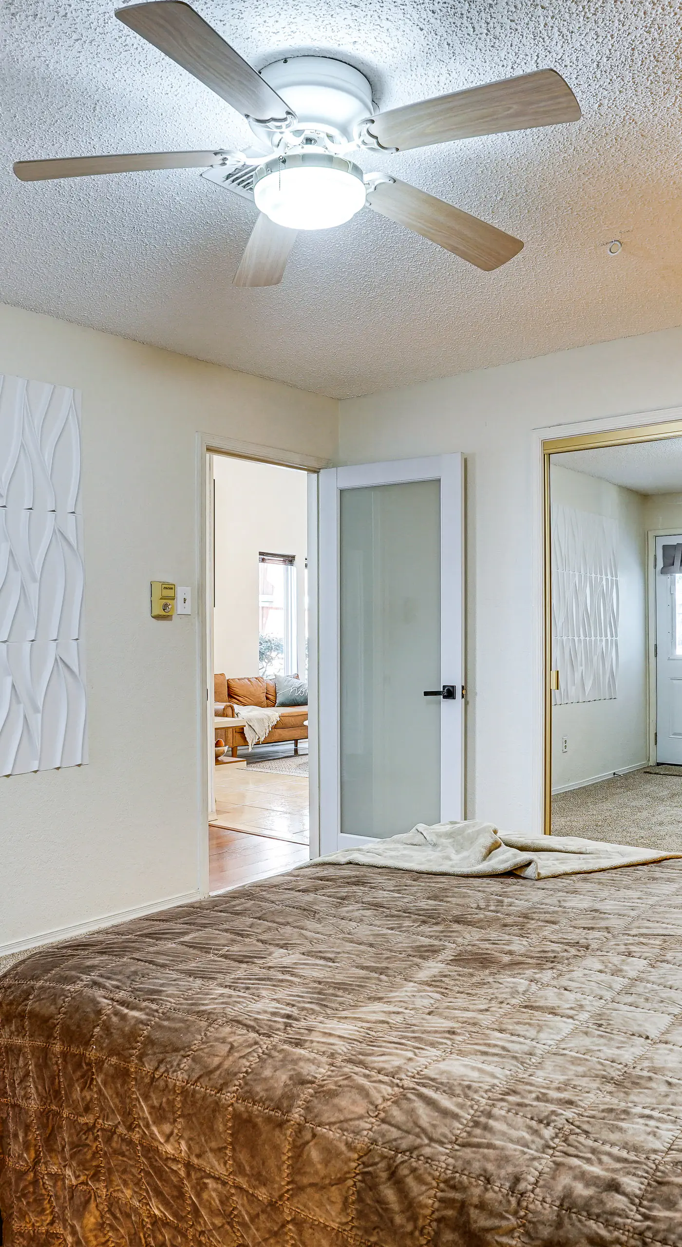 4 Mi to AT&T Stadium: Fort Worth Townhome!