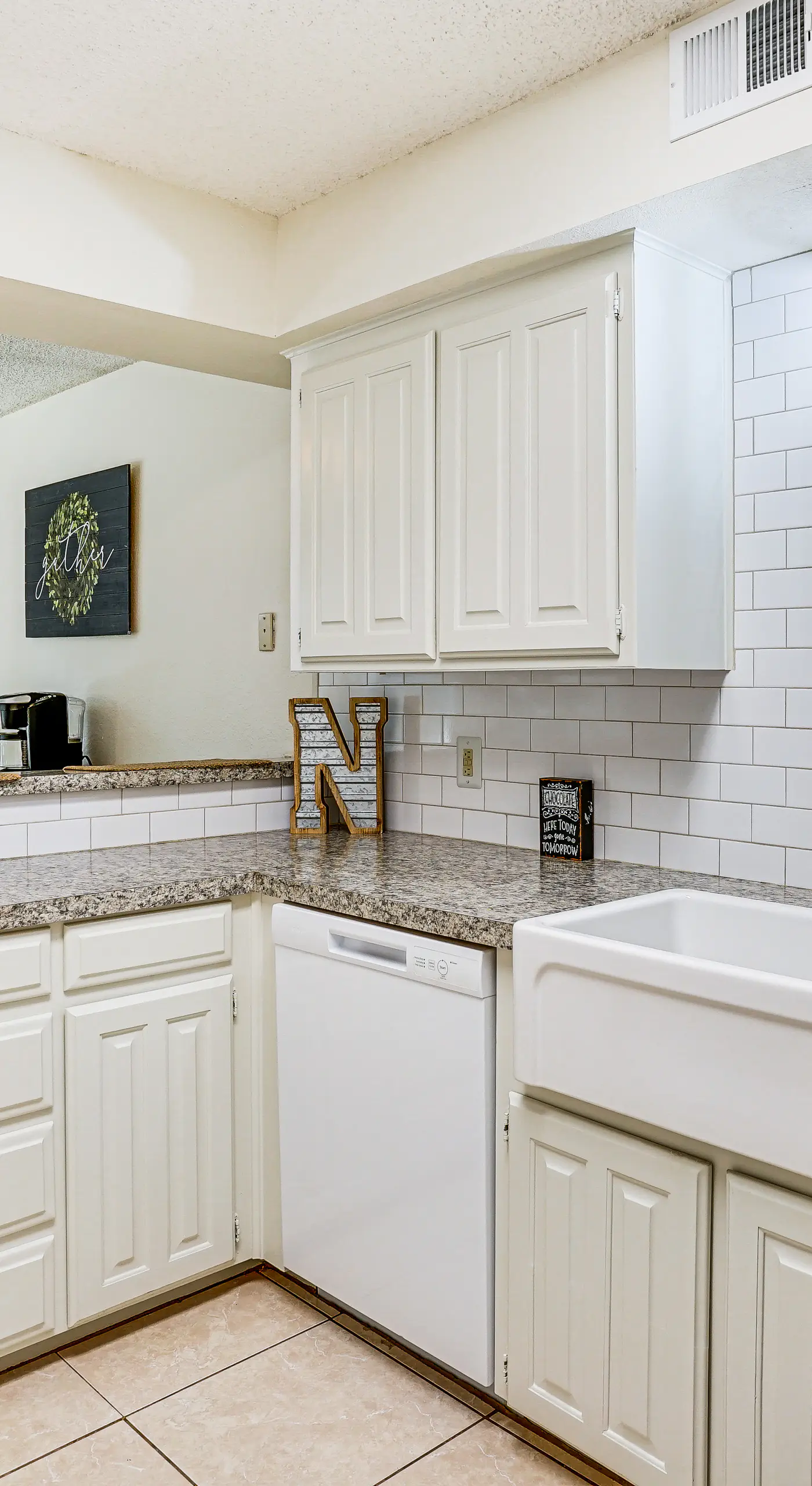 4 Mi to AT&T Stadium: Fort Worth Townhome!