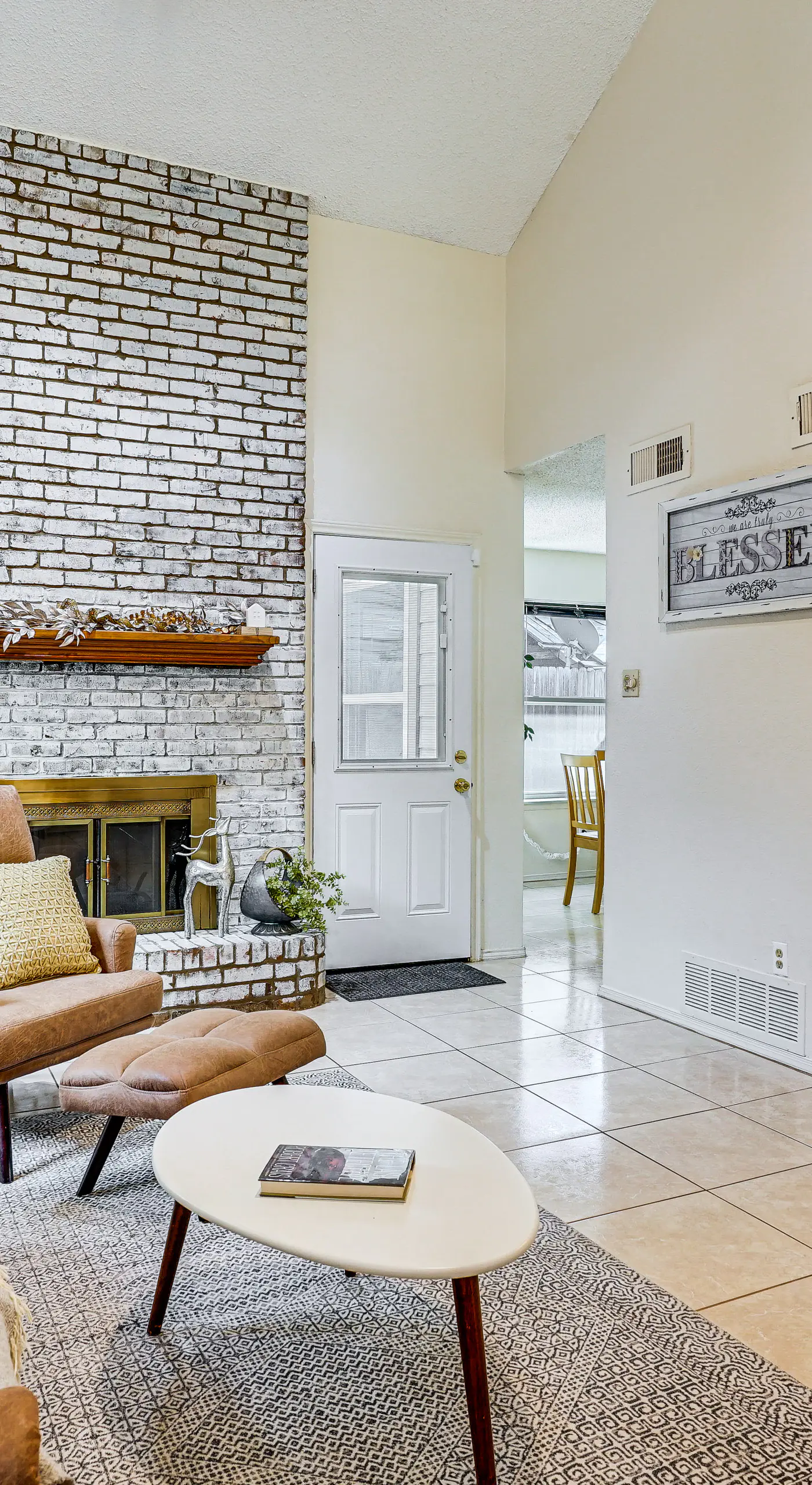 4 Mi to AT&T Stadium: Fort Worth Townhome!