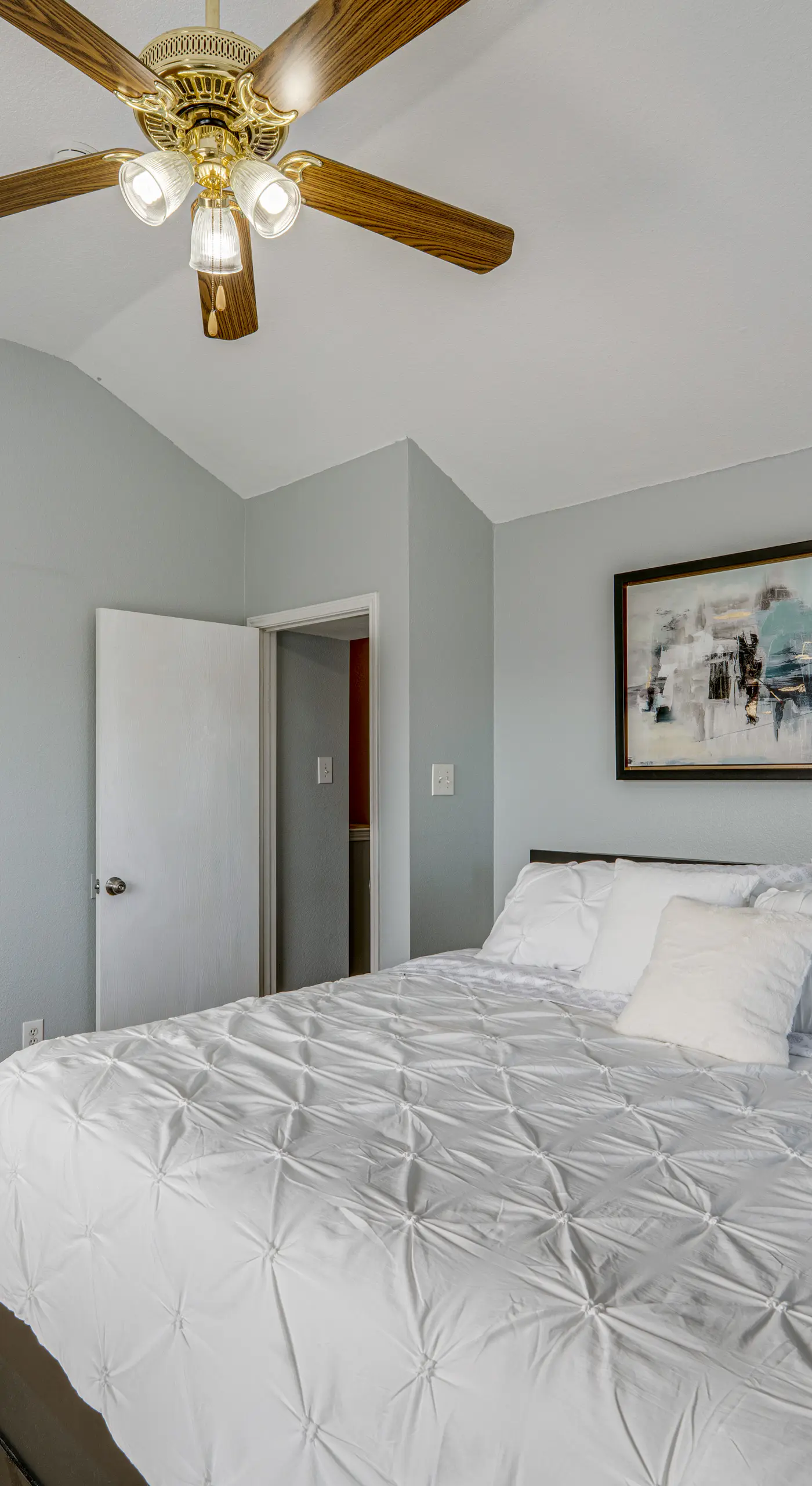 Pet Friendly! Renovated Arlington Home Near AT&T