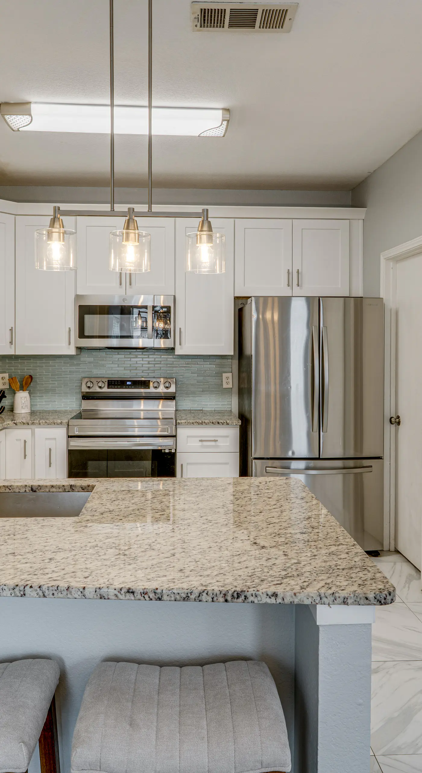 Pet Friendly! Renovated Arlington Home Near AT&T