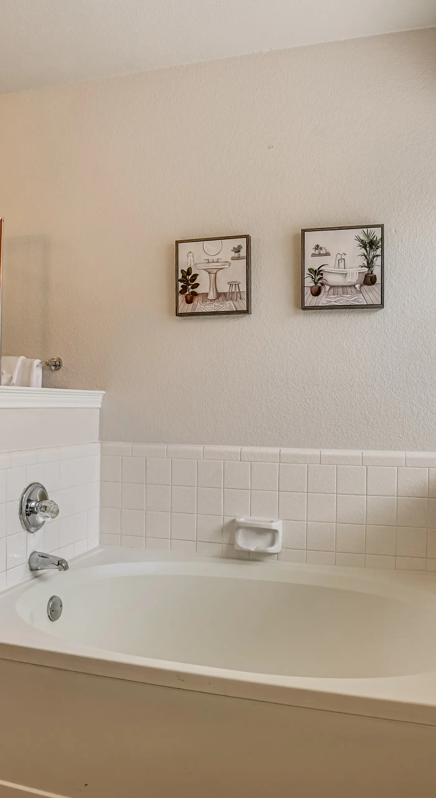 6 Mi to Epic Waters! Spacious Family Getaway