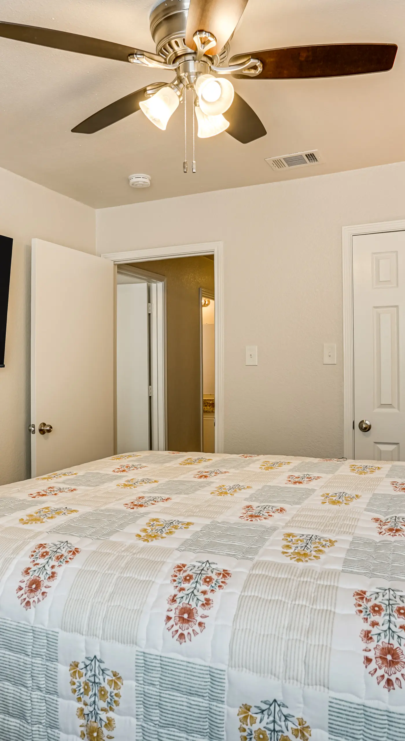 6 Mi to Epic Waters! Spacious Family Getaway