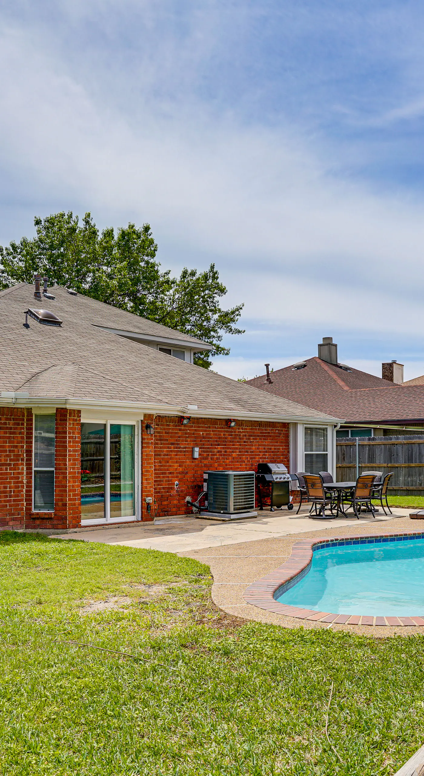 6 Mi to Epic Waters! Spacious Family Getaway