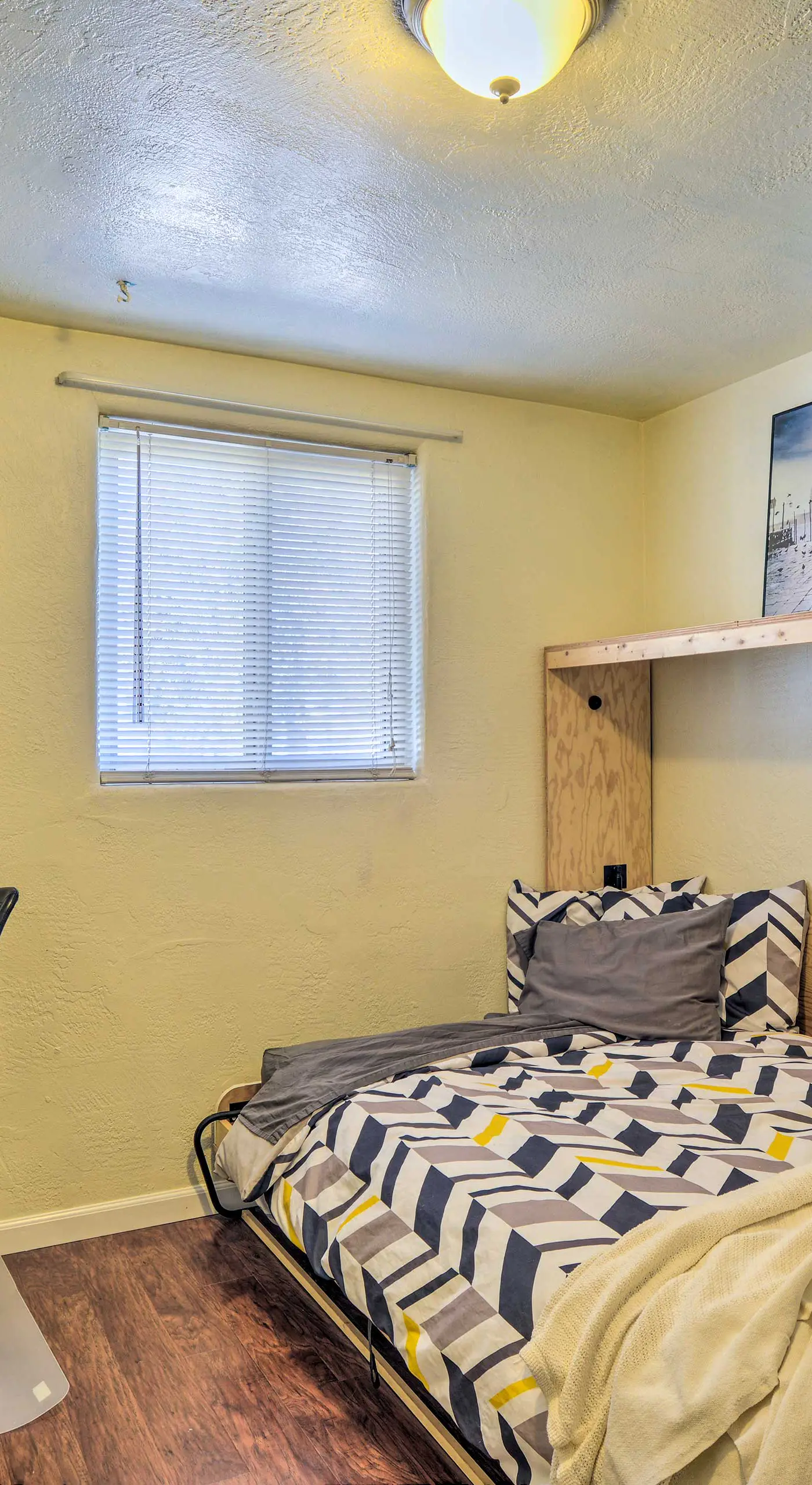 Vibrant ABQ Adobe Den: Mtn Views, Walk to Park!