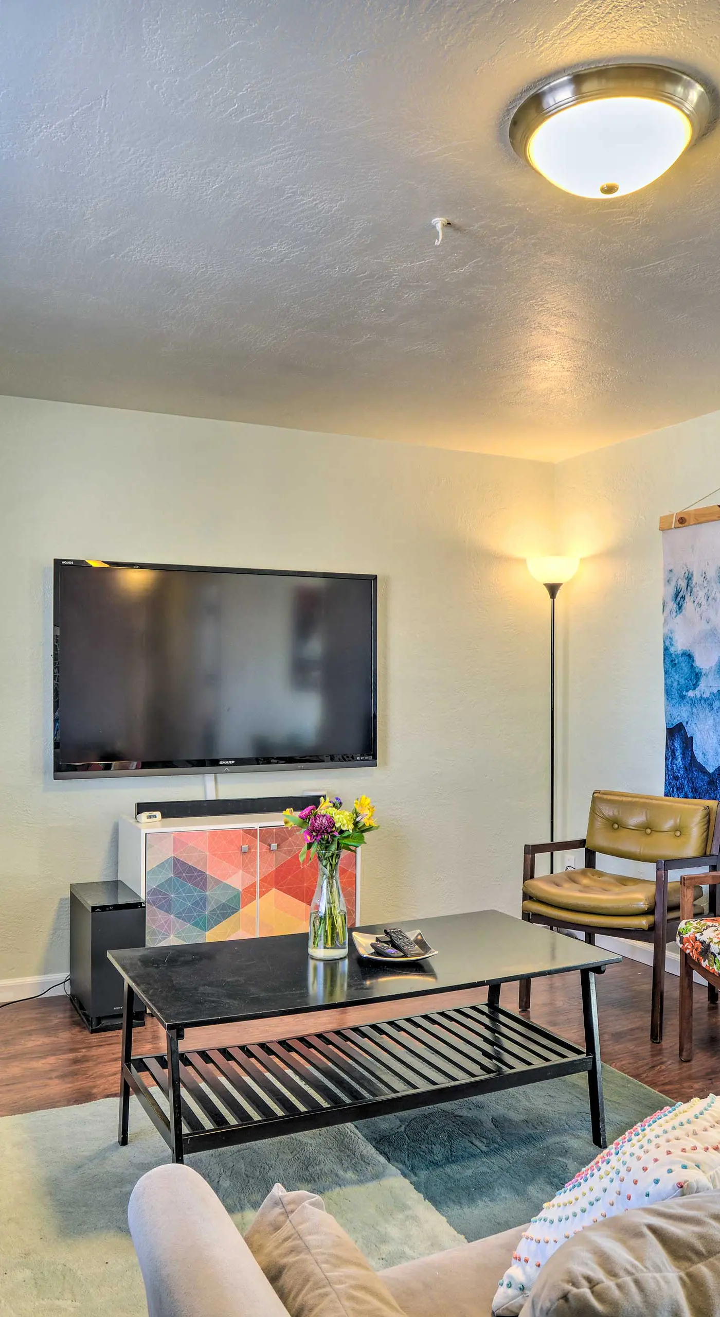 Vibrant ABQ Adobe Den: Mtn Views, Walk to Park!