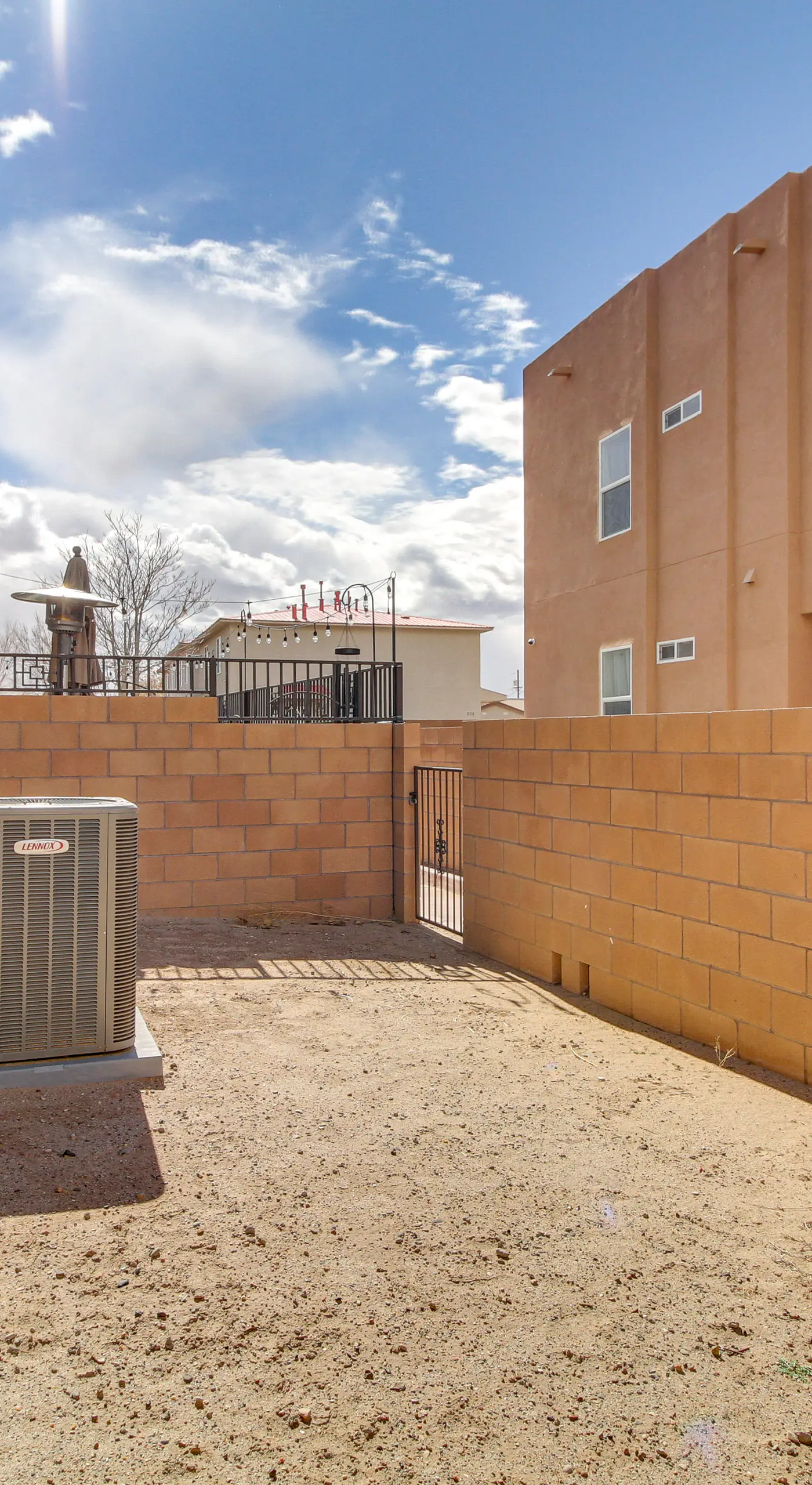 3 Mi to Downtown: WFH-Friendly ABQ Townhome!