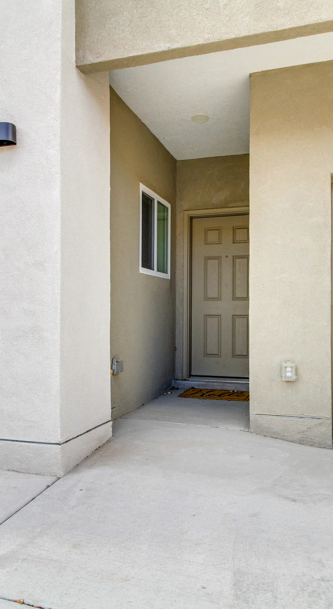 3 Mi to Downtown: WFH-Friendly ABQ Townhome!