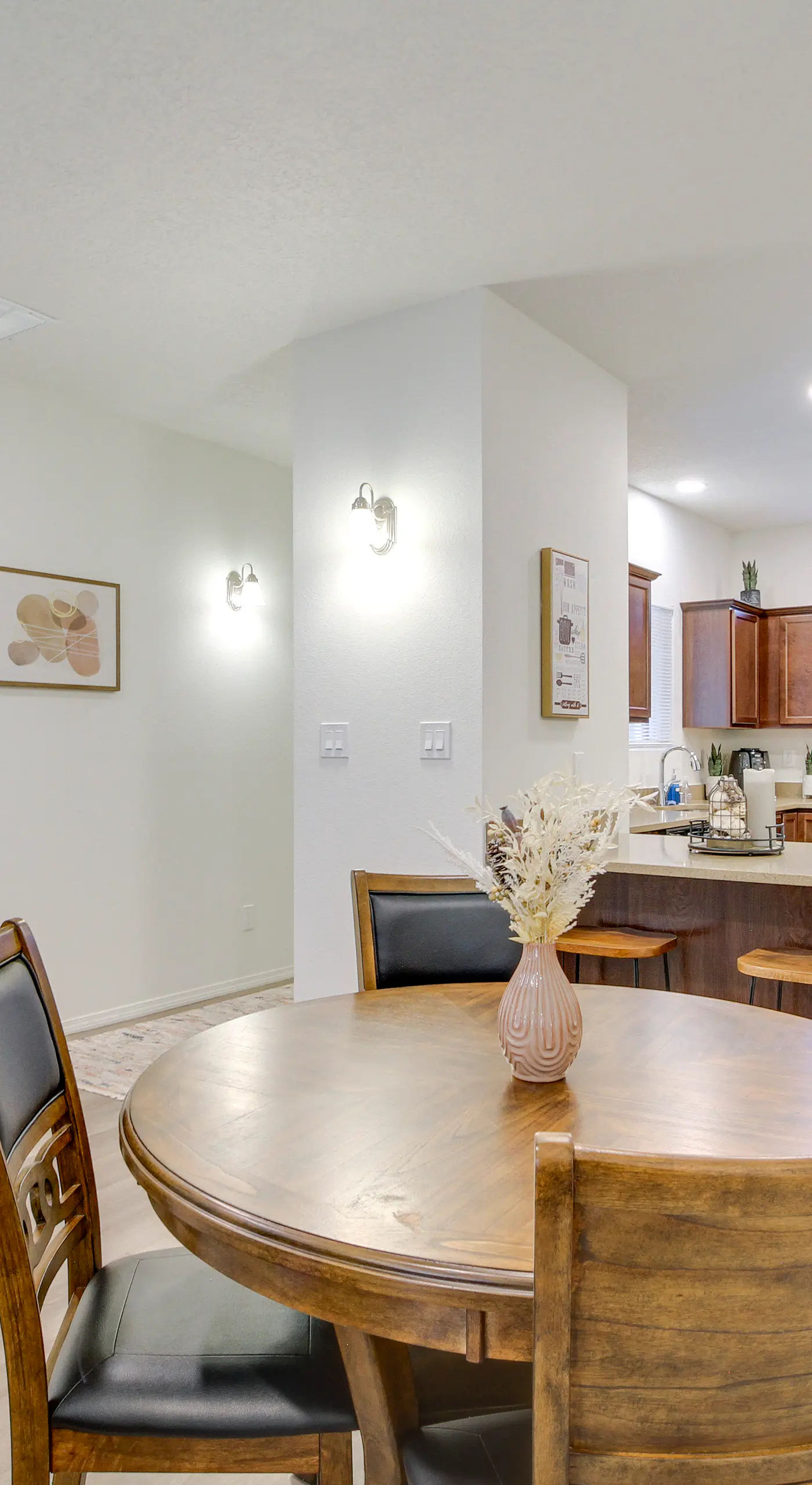 3 Mi to Downtown: WFH-Friendly ABQ Townhome!