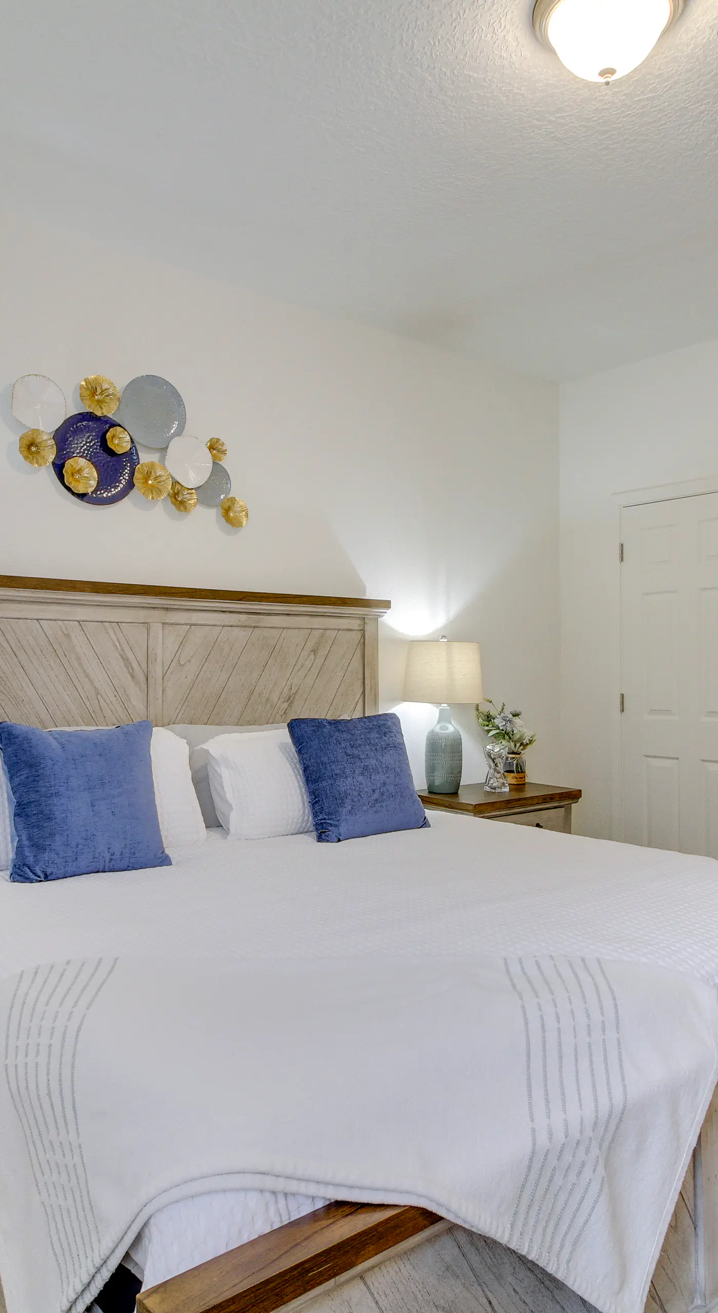 3 Mi to Downtown: WFH-Friendly ABQ Townhome!