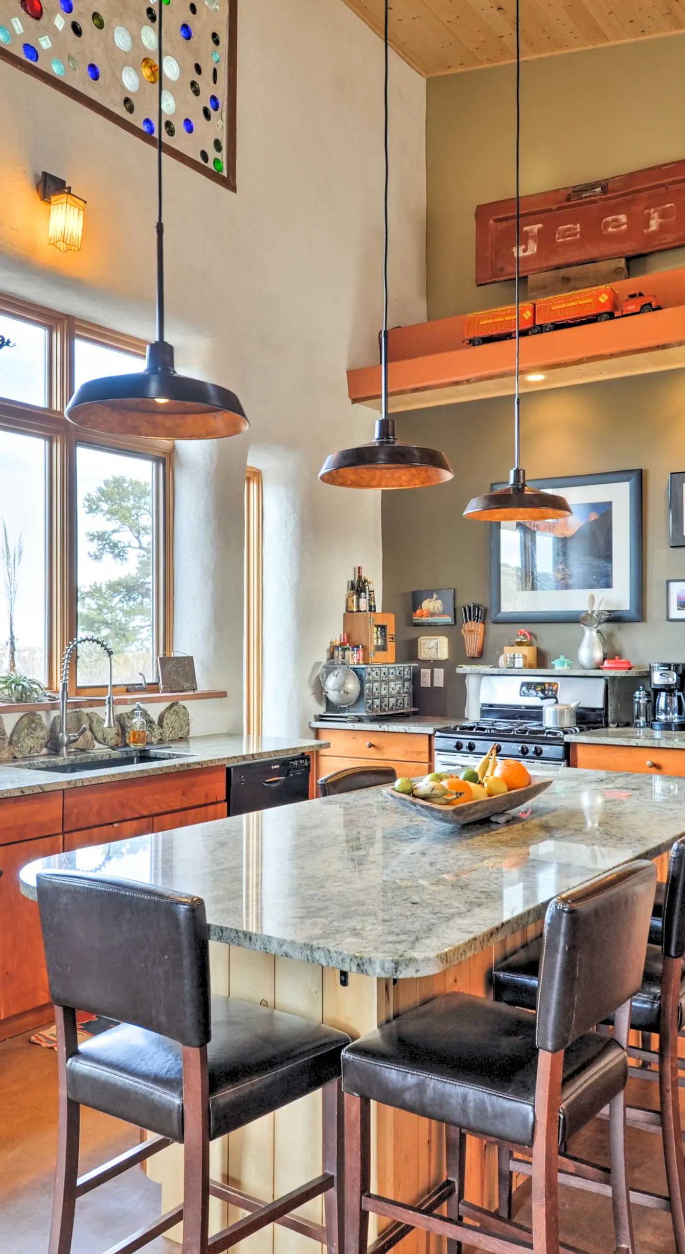 Family-Friendly Del Norte Home w/ Stunning Views!