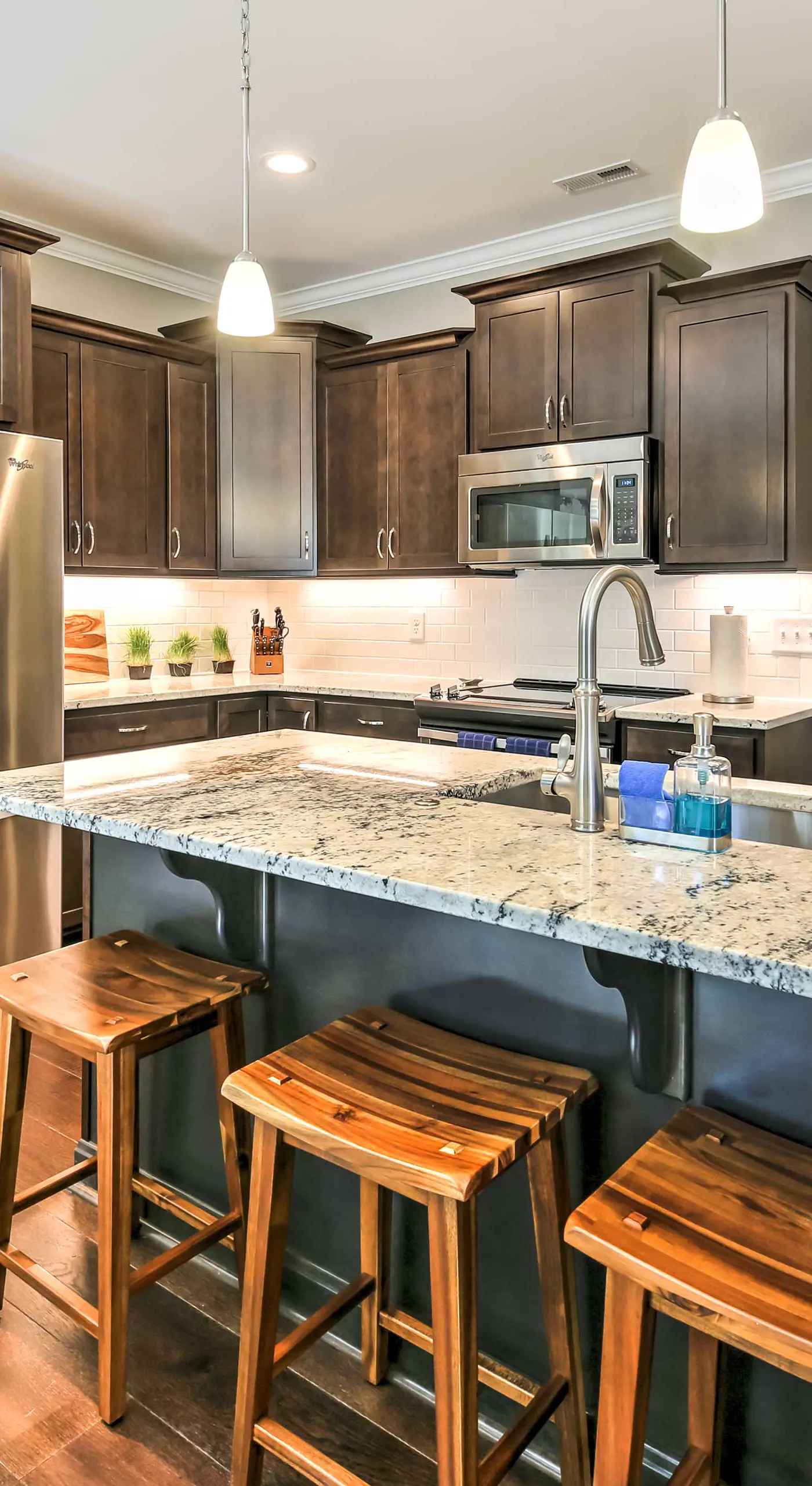 Downtown Townhome; Walk to Dine & Shop on Broad St