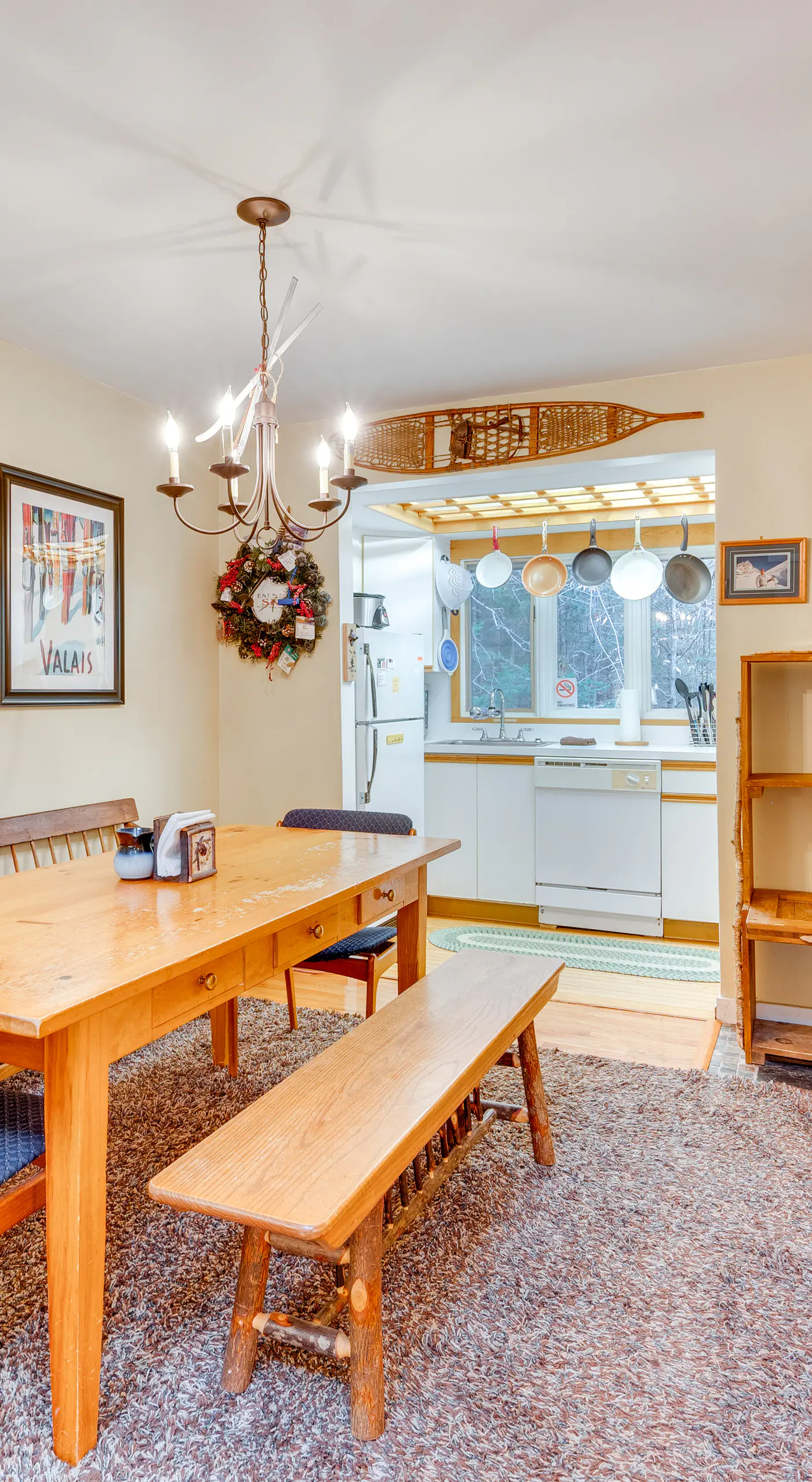 Cozy Bretton Woods Ski-In/Ski-Out Condo w/ Deck!