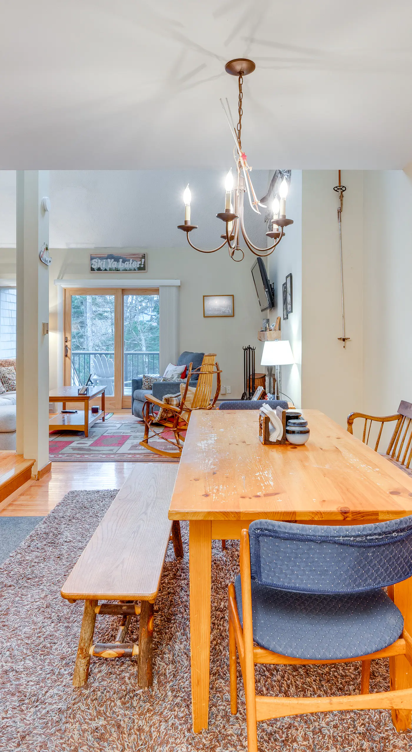 Cozy Bretton Woods Ski-In/Ski-Out Condo w/ Deck!