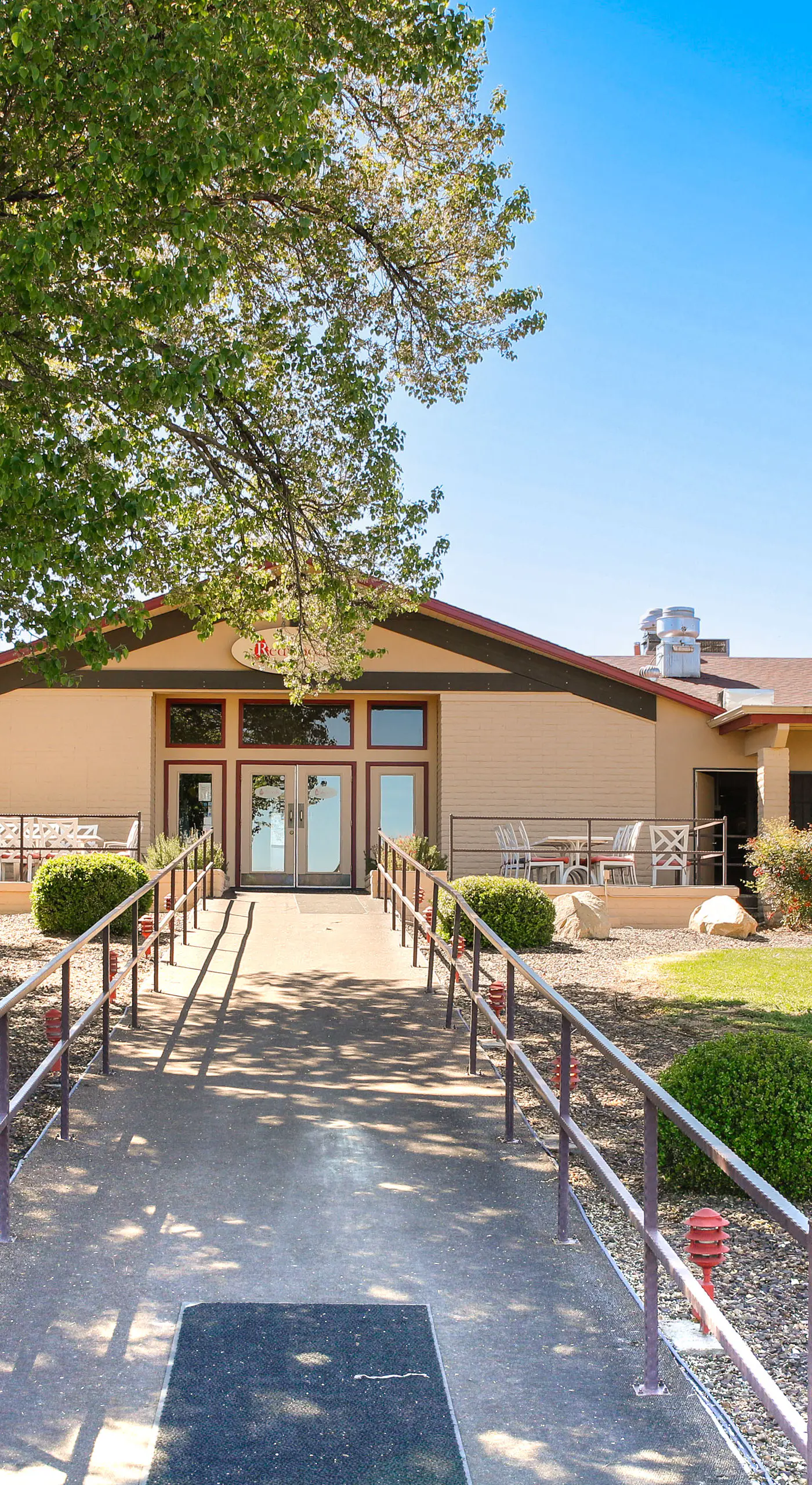 Golfer's Haven! Mtn-View Dewey Gem w/ Pool Access