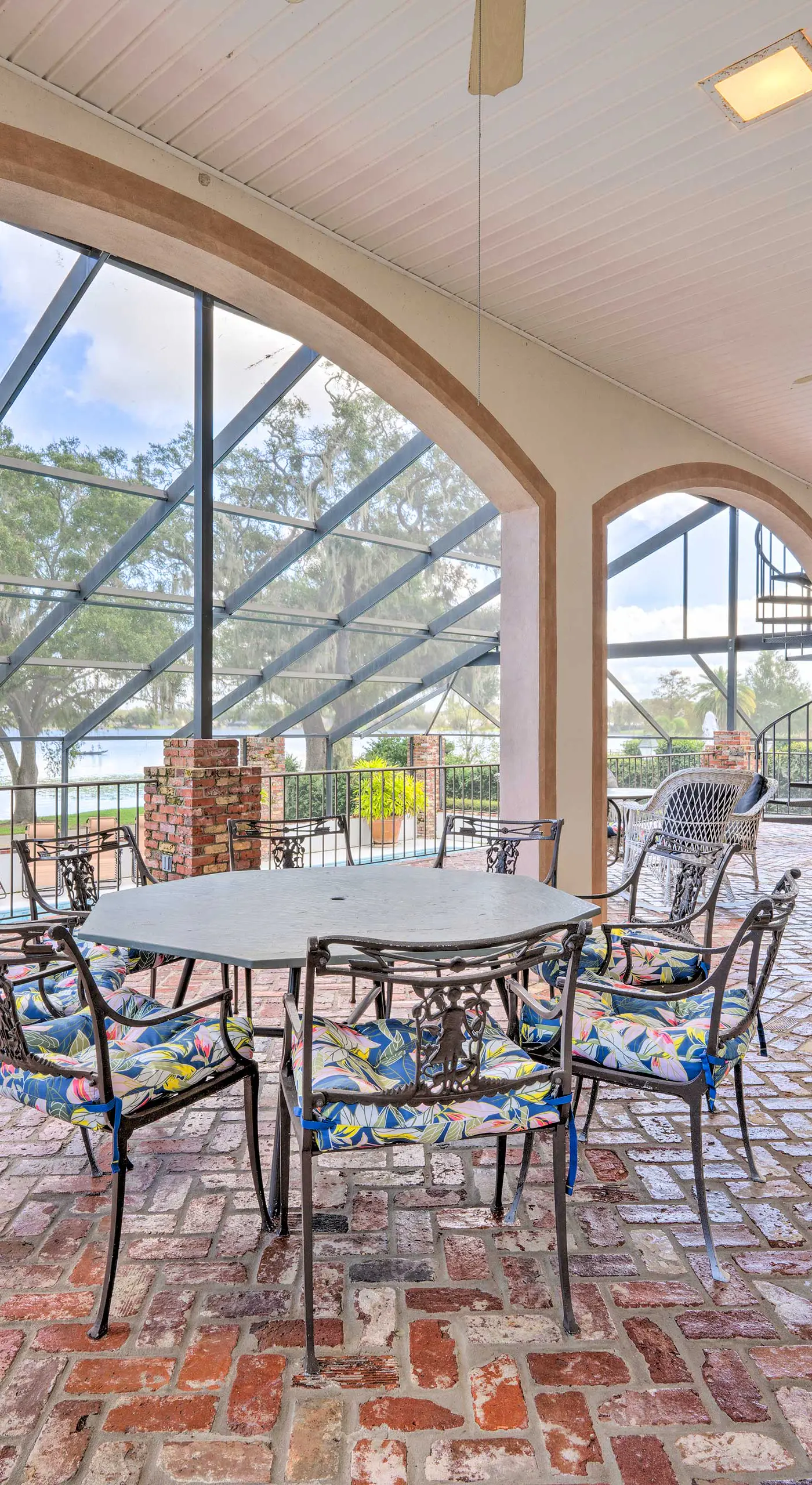Lanai & Pool: Elegant Villa in Winter Haven!