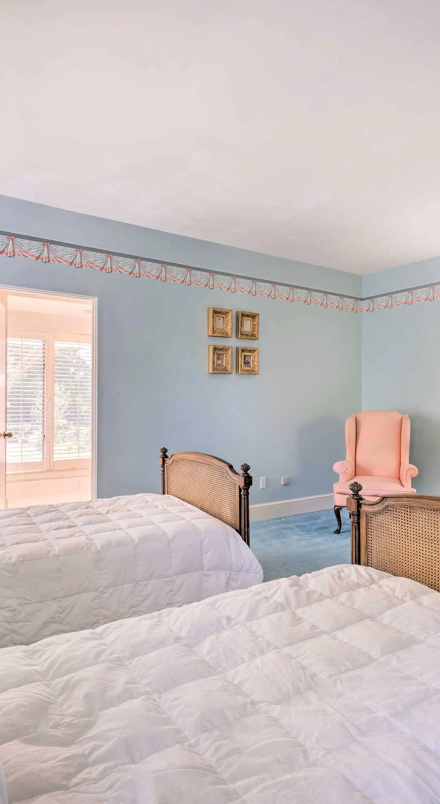 Lanai & Pool: Elegant Villa in Winter Haven!