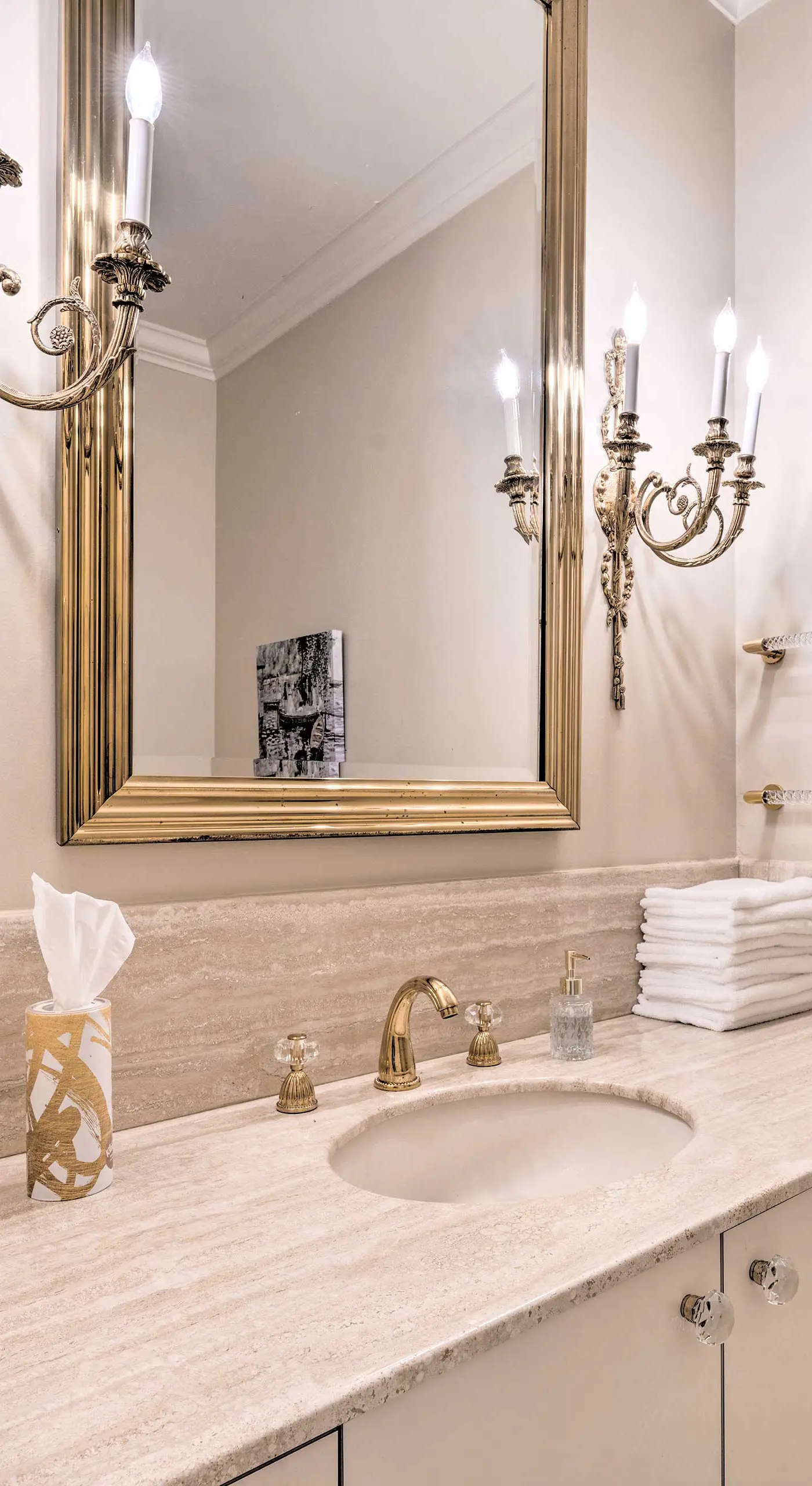 Lanai & Pool: Elegant Villa in Winter Haven!
