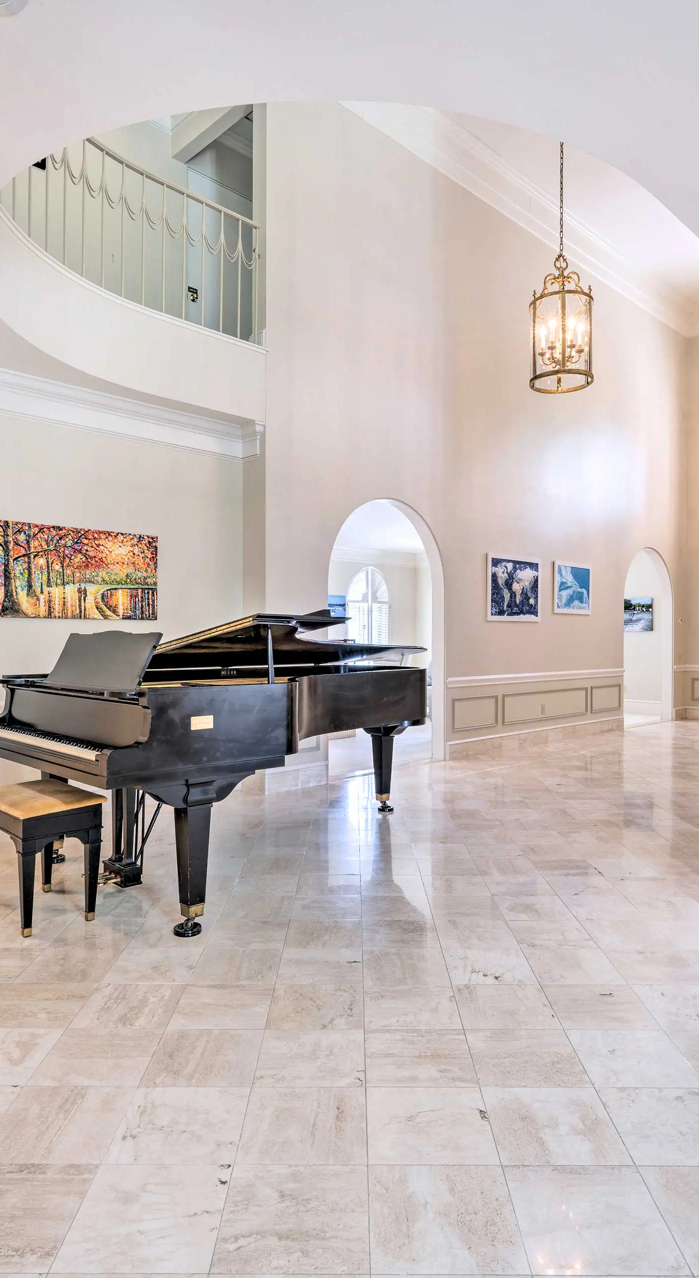 Lanai & Pool: Elegant Villa in Winter Haven!