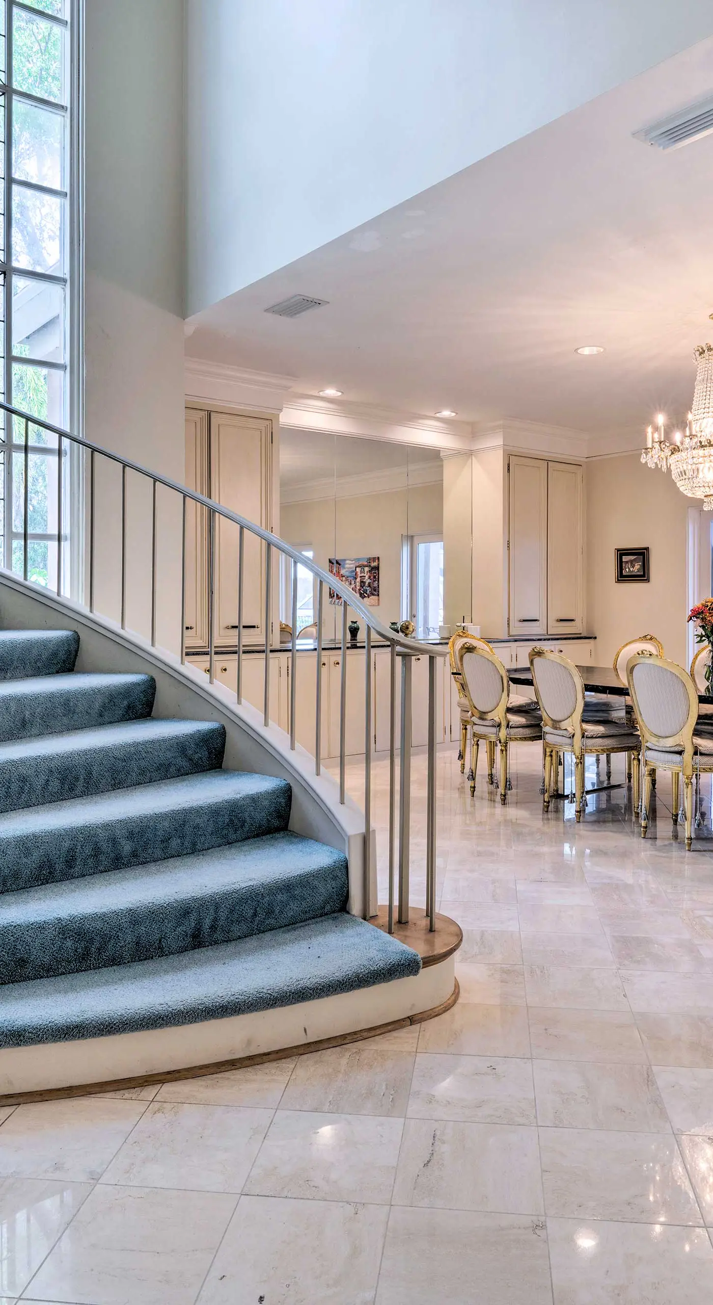 Lanai & Pool: Elegant Villa in Winter Haven!