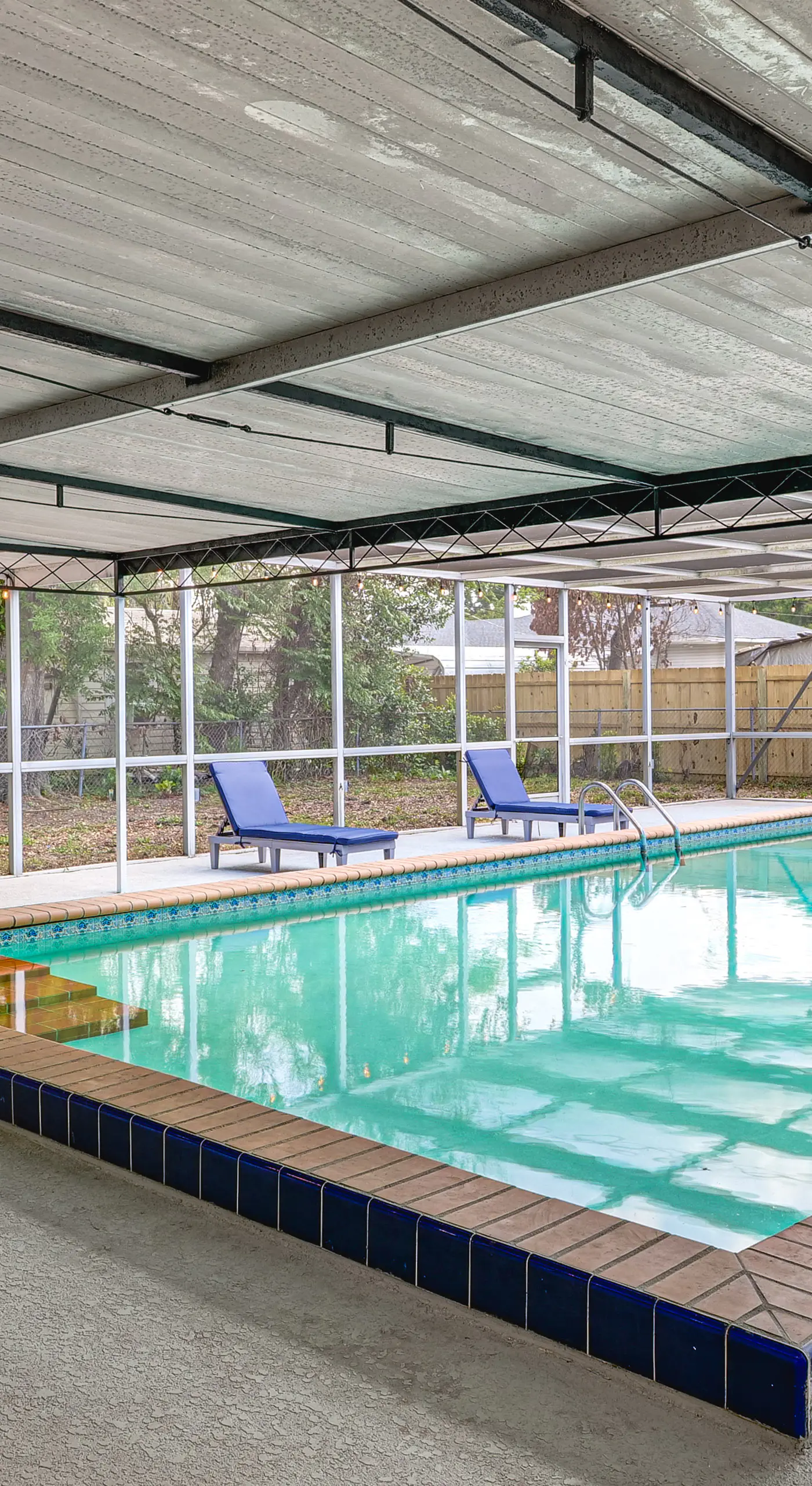 Legoland & Lakes Pool Home | Pet Friendly