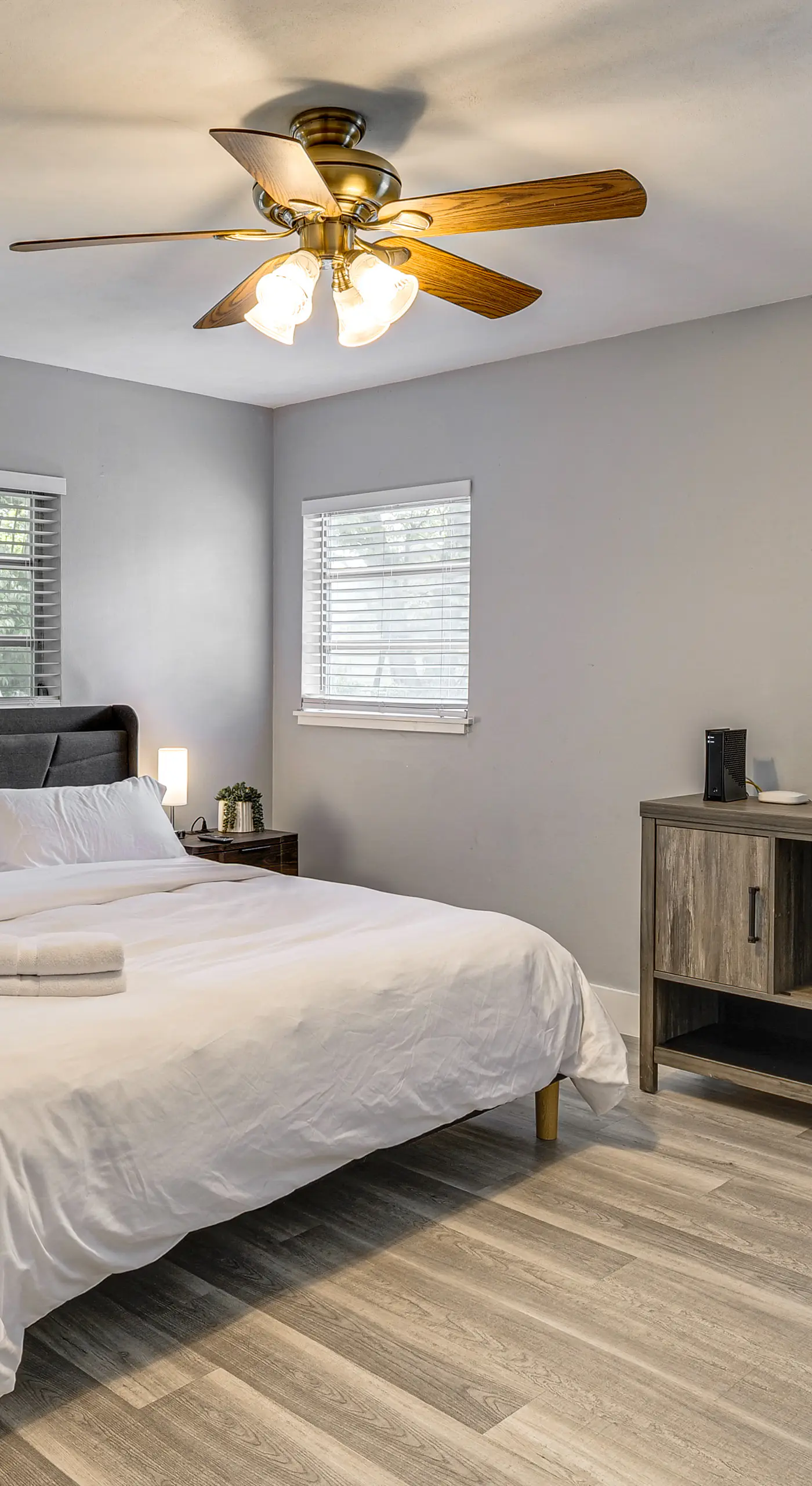 Legoland & Lakes Pool Home | Pet Friendly