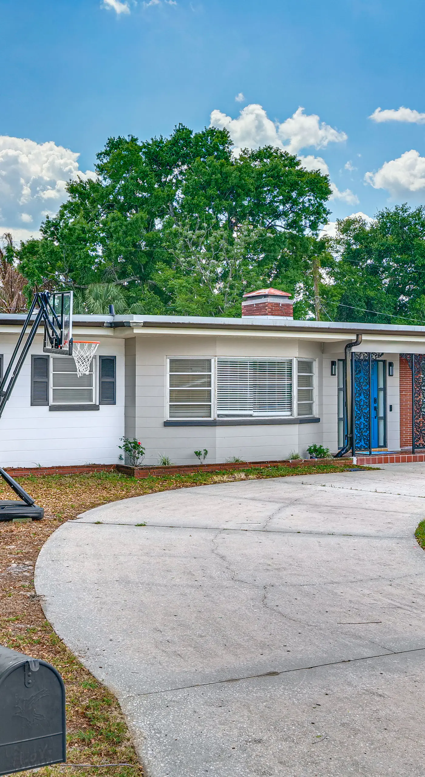 Legoland & Lakes Pool Home | Pet Friendly