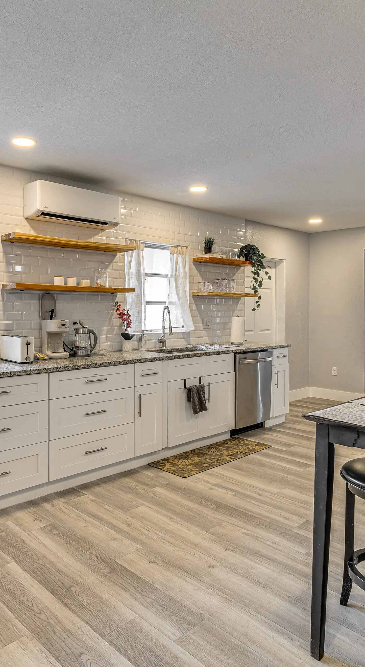 Legoland & Lakes Pool Home | Pet Friendly