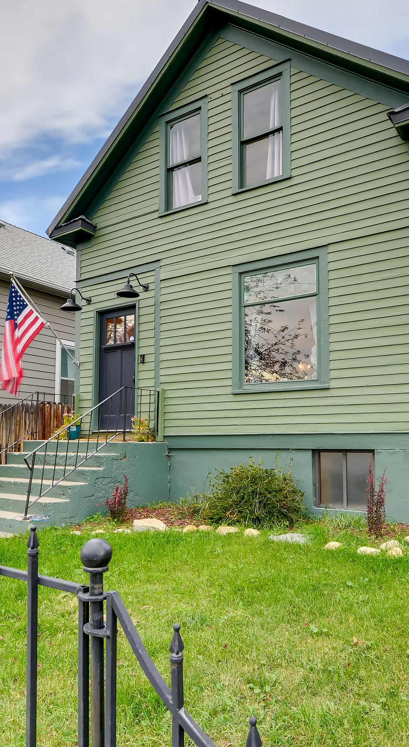 Red Lodge Home on Broadway - 15 Min to Ski Resort!