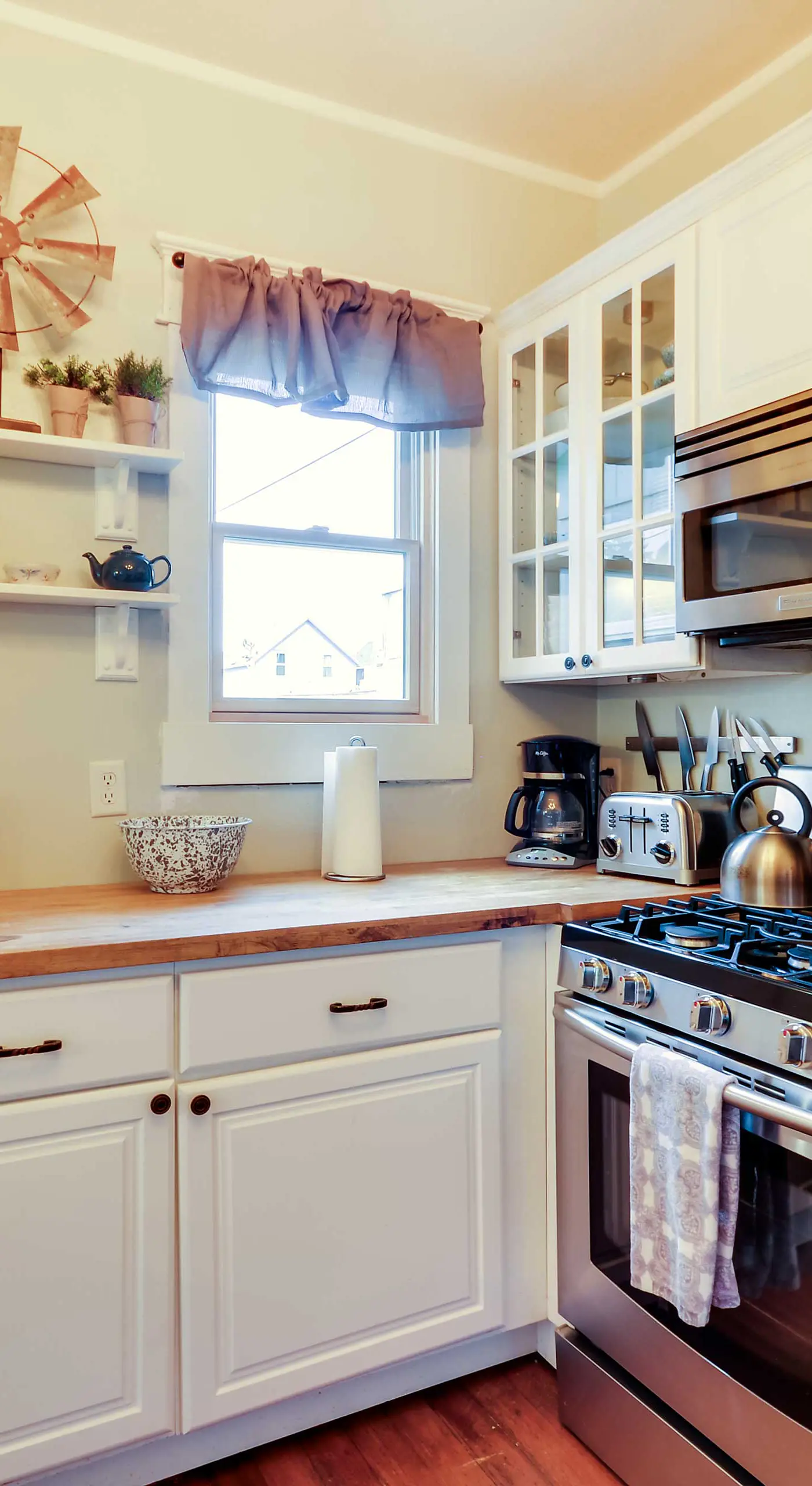 Red Lodge Home on Broadway - 15 Min to Ski Resort!