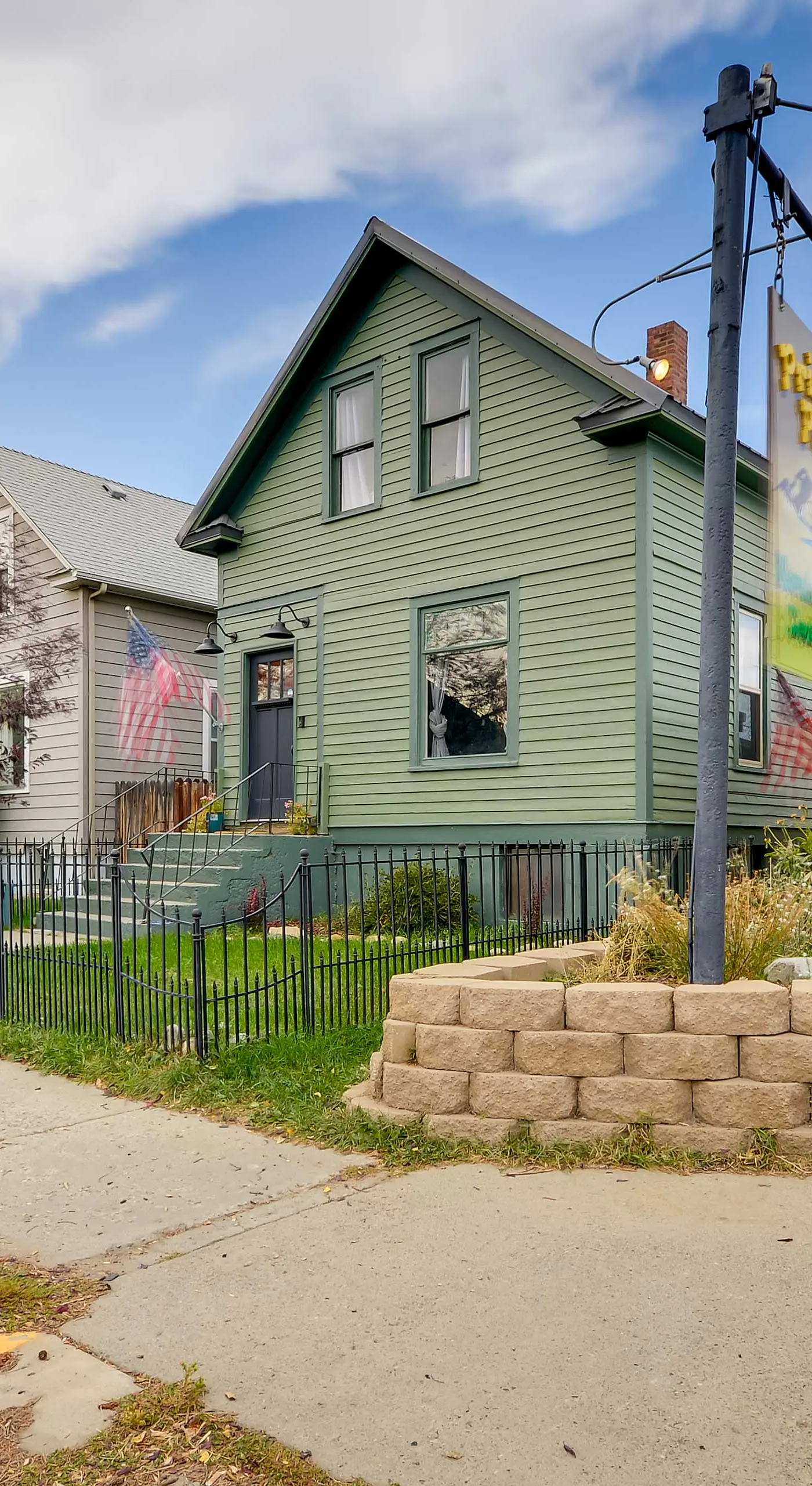 Red Lodge Home on Broadway - 15 Min to Ski Resort!
