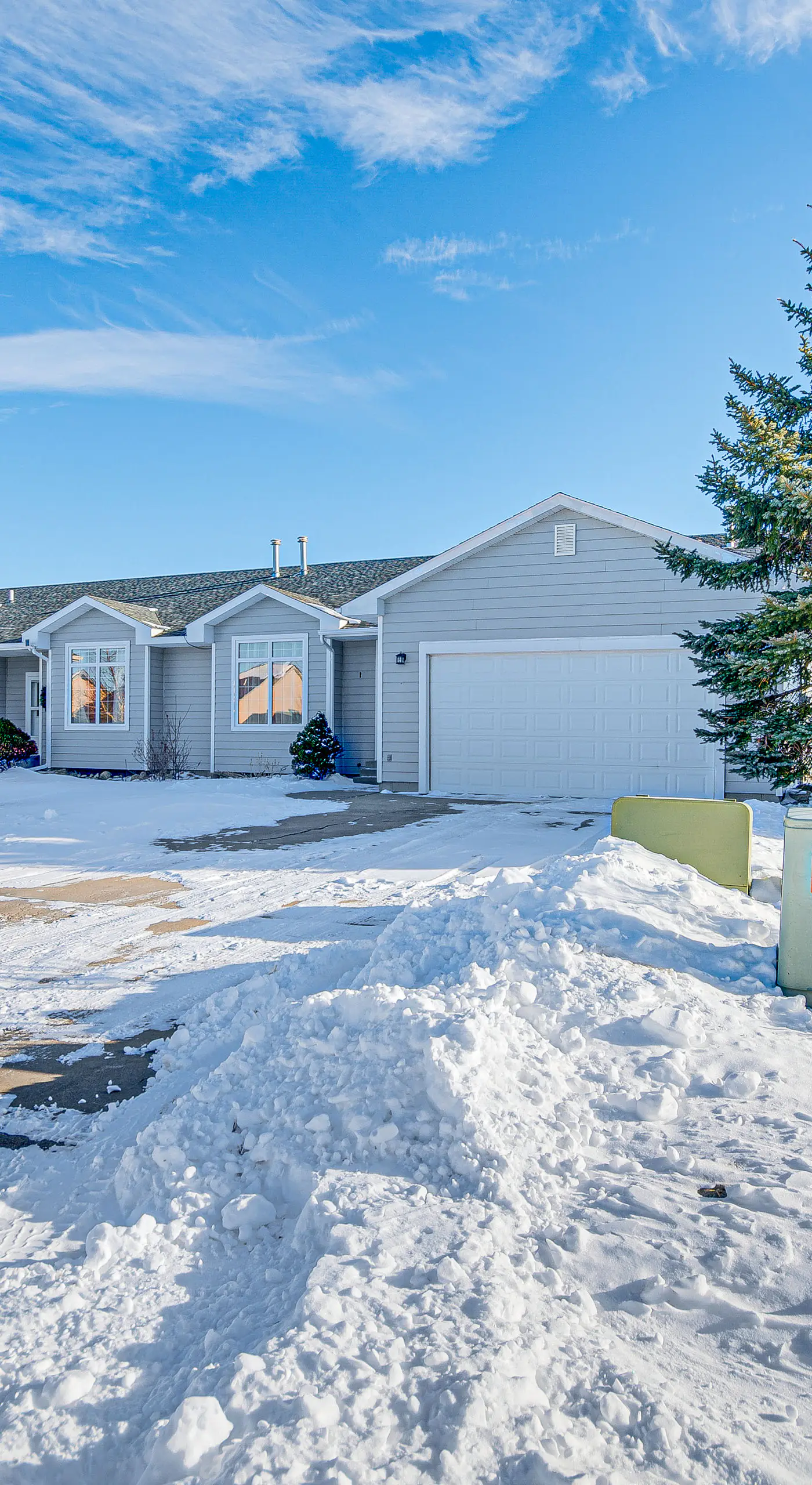 Red Lodge Townhome w/ Hot Tub & Mountain Views!