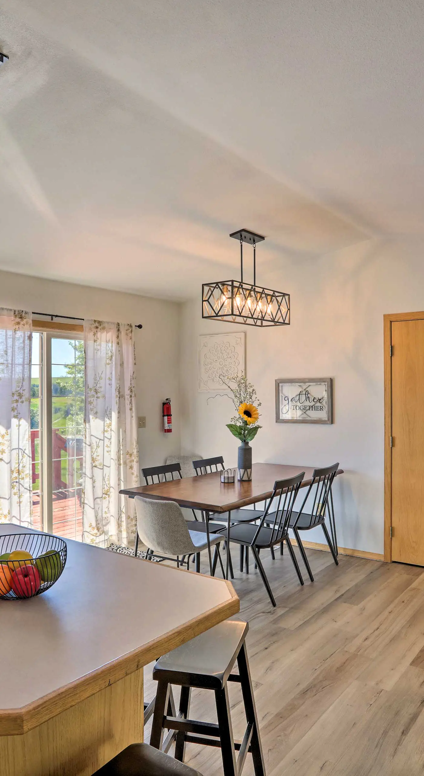 Red Lodge Townhome w/ Hot Tub & Mountain Views!