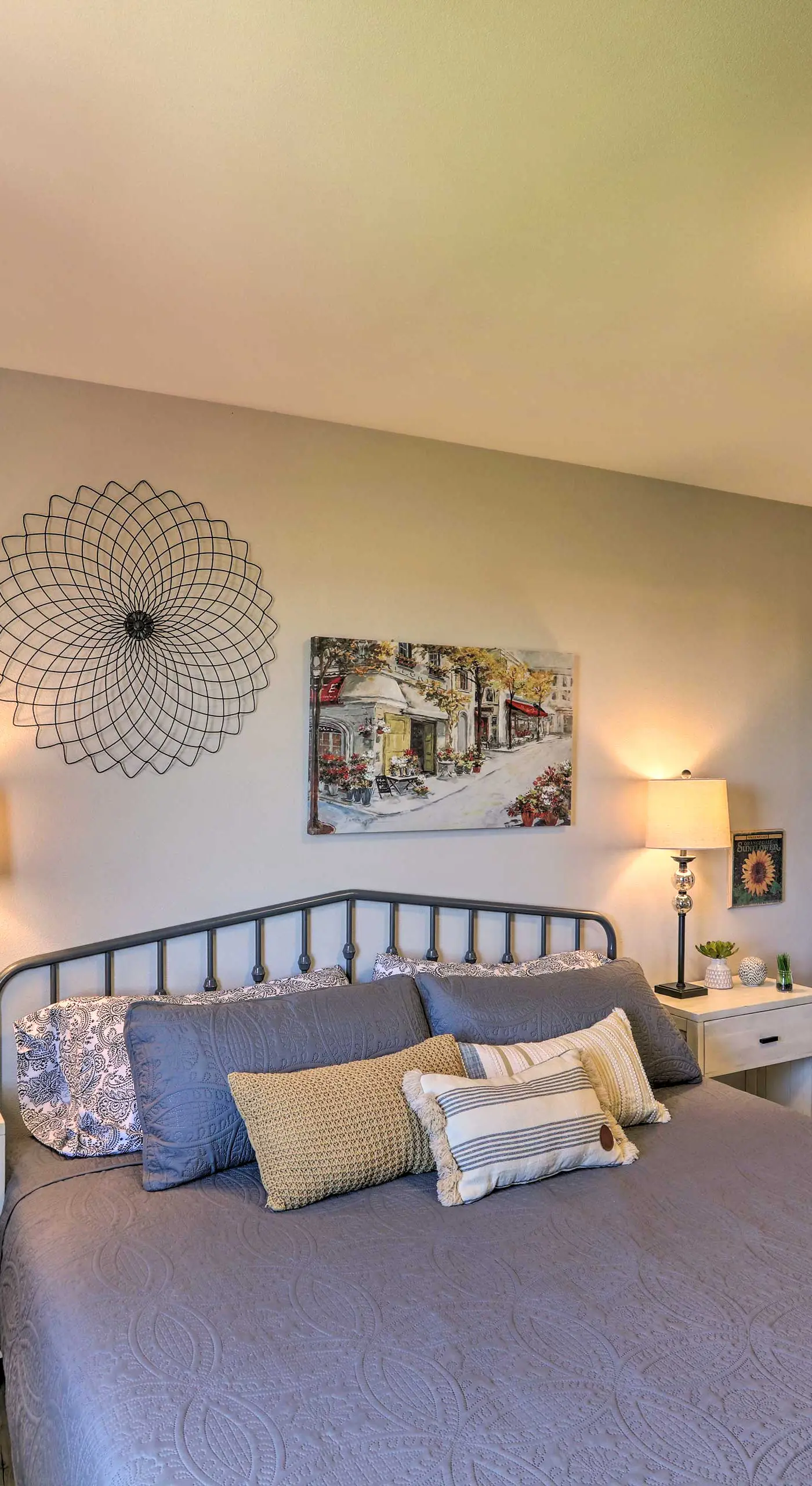 Red Lodge Townhome w/ Hot Tub & Mountain Views!