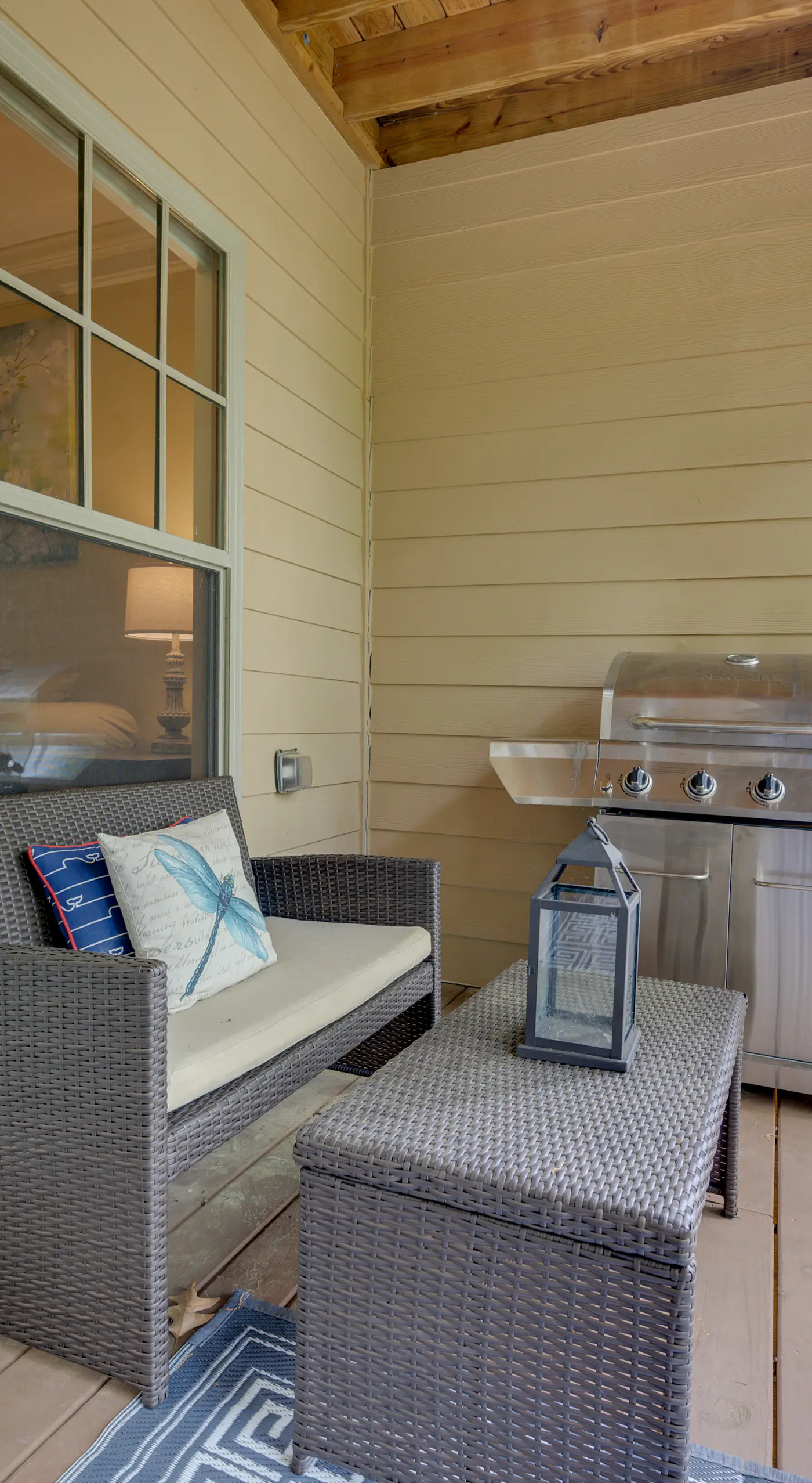 Lake Oconee Abode w/ Patio, Grill & Fire Pit Table