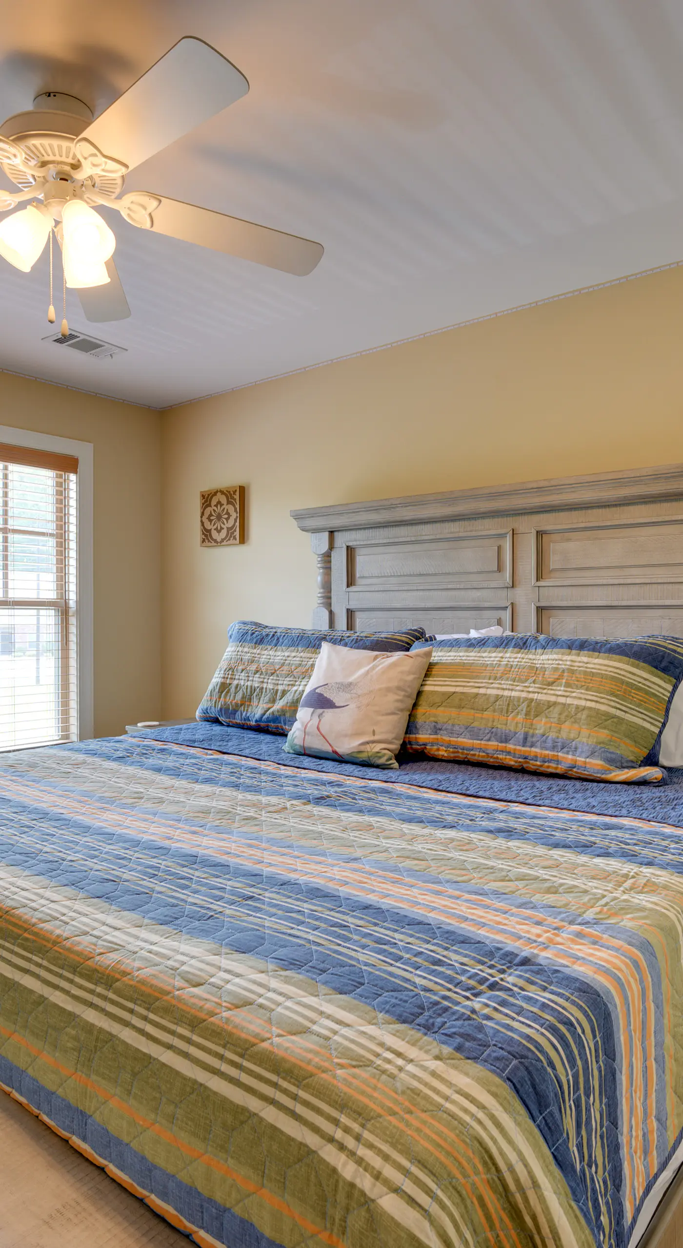 Lake Oconee Abode w/ Patio, Grill & Fire Pit Table