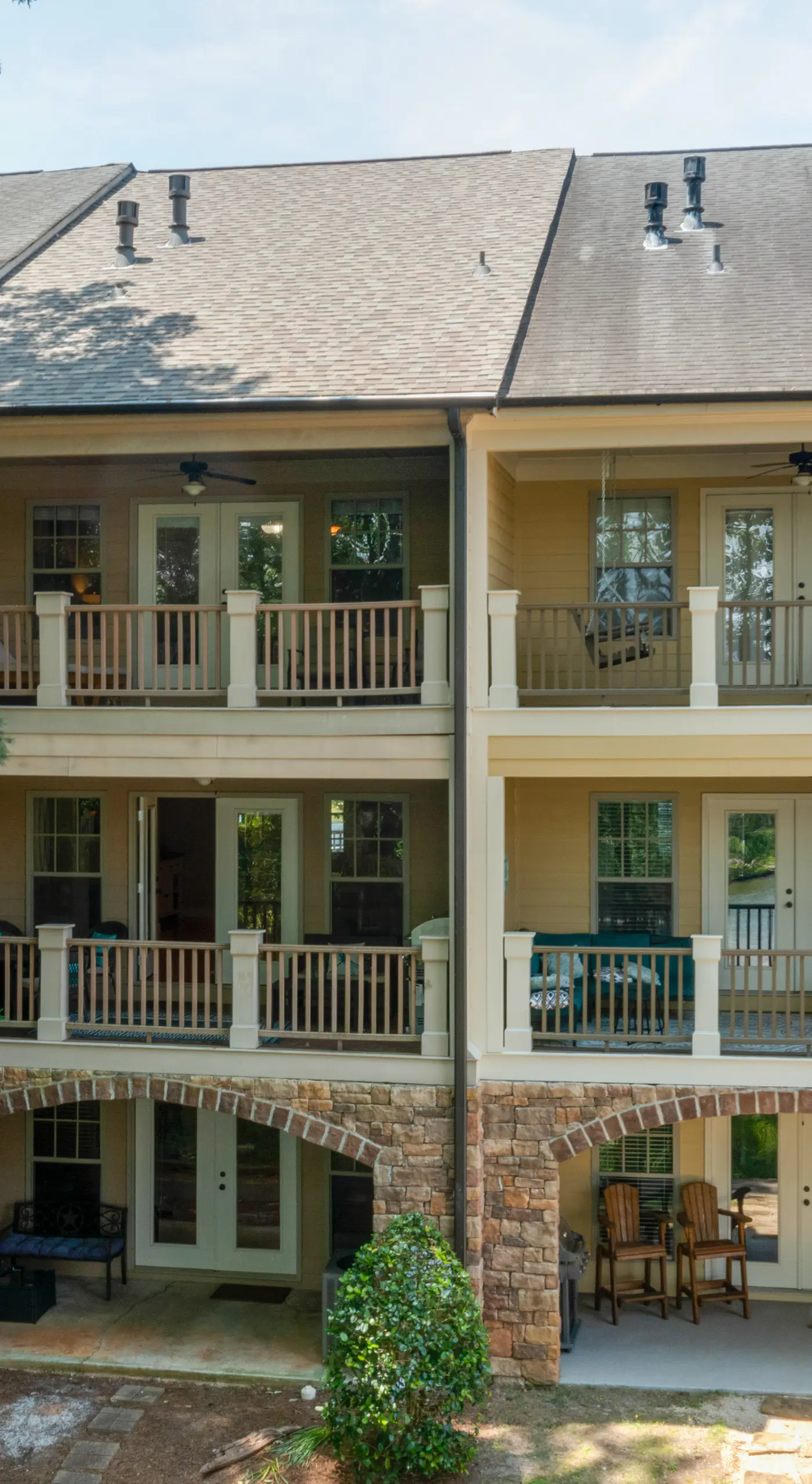 Lake Oconee Abode w/ Patio, Grill & Fire Pit Table