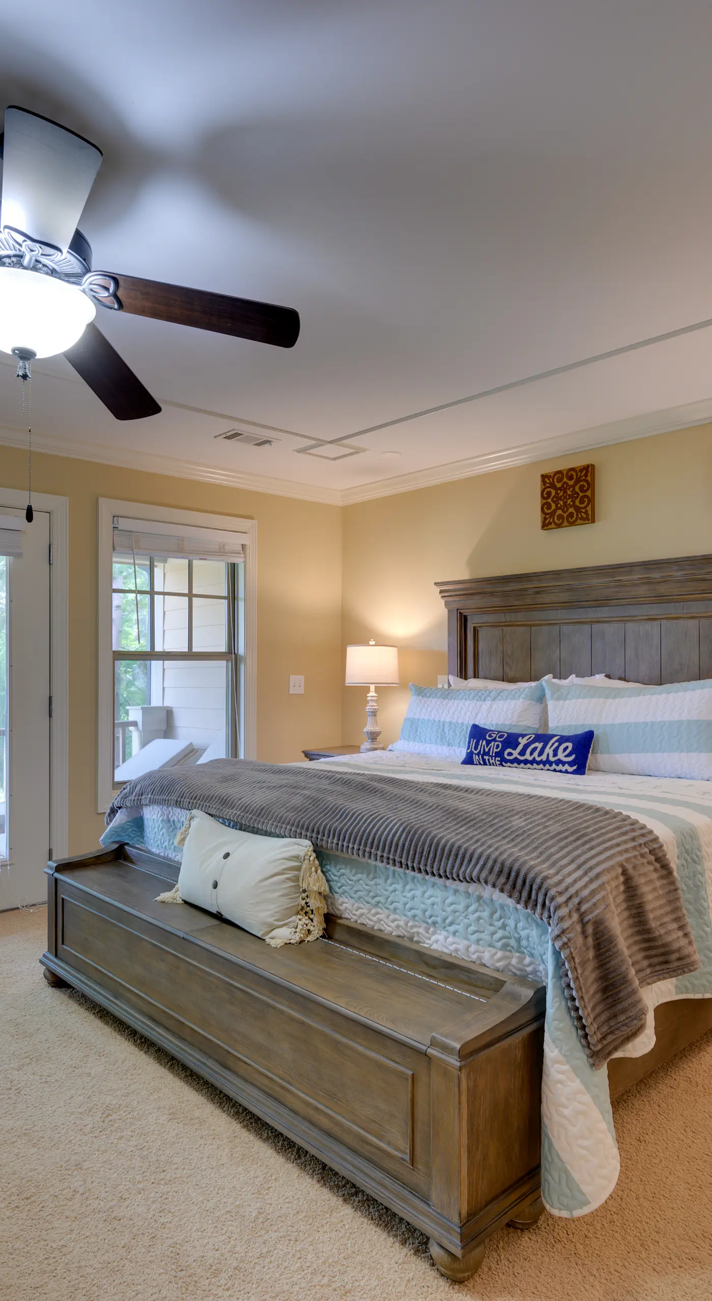 Lake Oconee Abode w/ Patio, Grill & Fire Pit Table