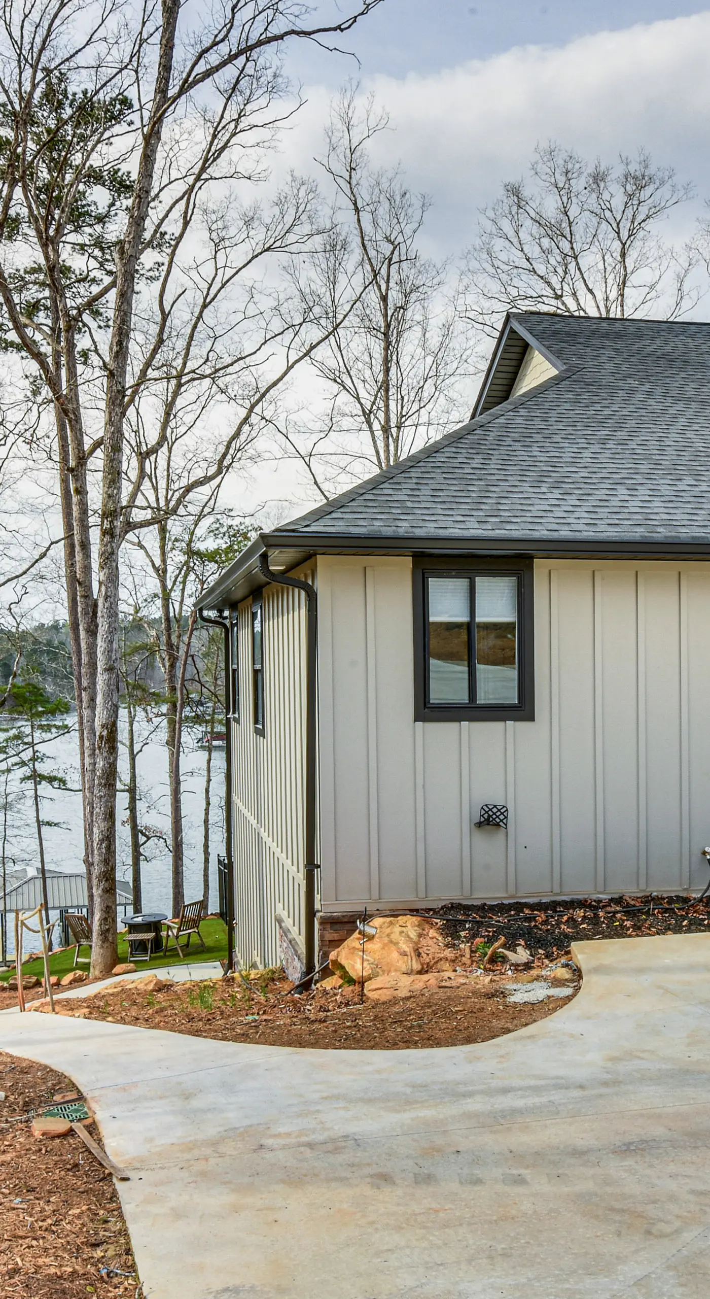 Lakefront Seneca Vacation Rental w/ Shared Dock!